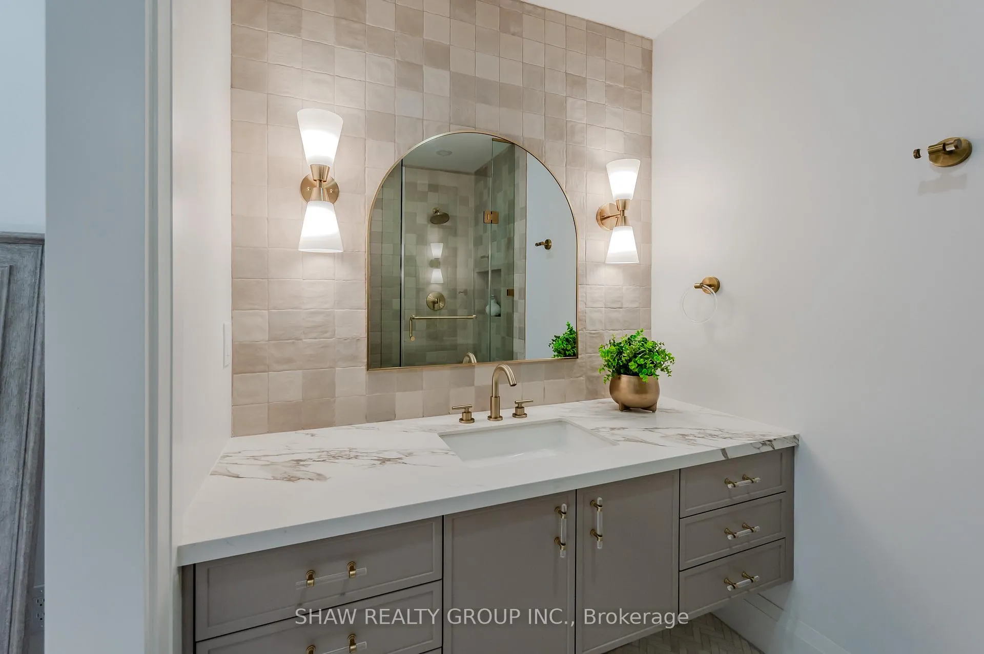 Photo 26 of 2143 Bleams Road, Wilmot — HOMEH