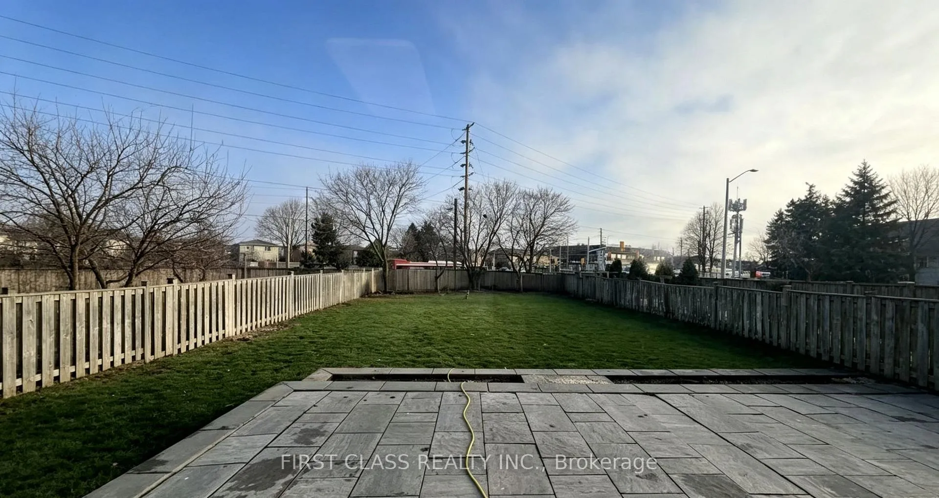 Photo 2 of 51 Chase Court, Markham, Milliken Mills East — HOMEH