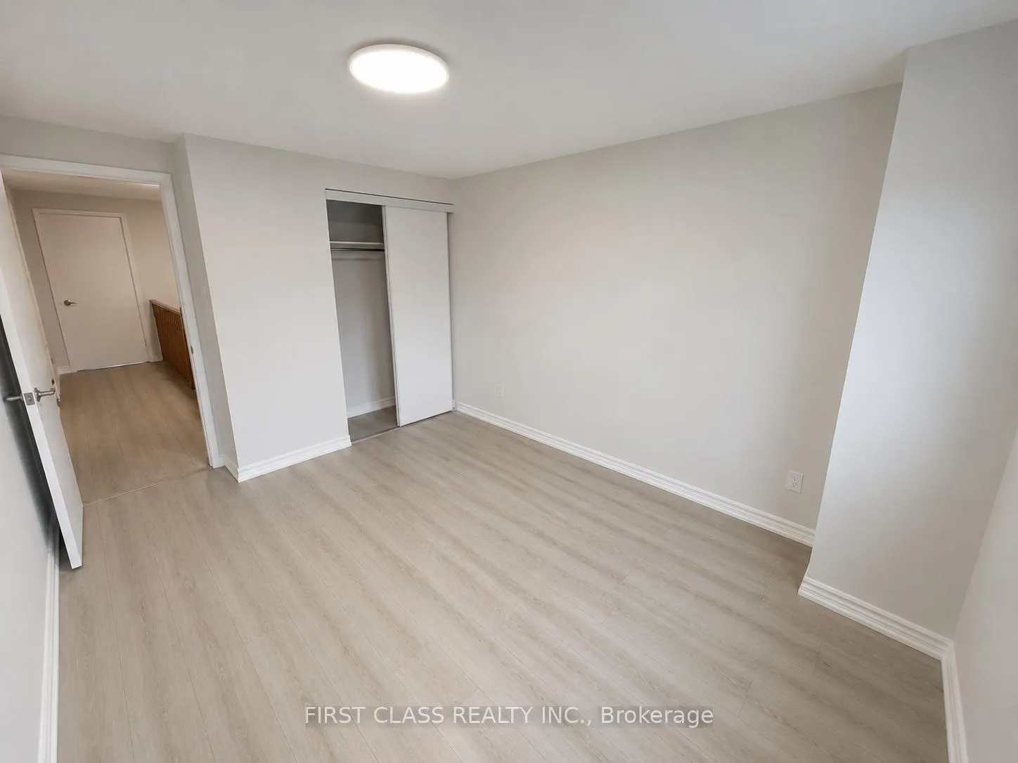 Photo 4 of 51 Chase Court, Markham, Milliken Mills East — HOMEH
