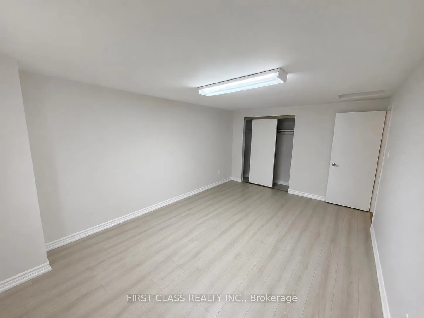 Photo 6 of 51 Chase Court, Markham, Milliken Mills East — HOMEH