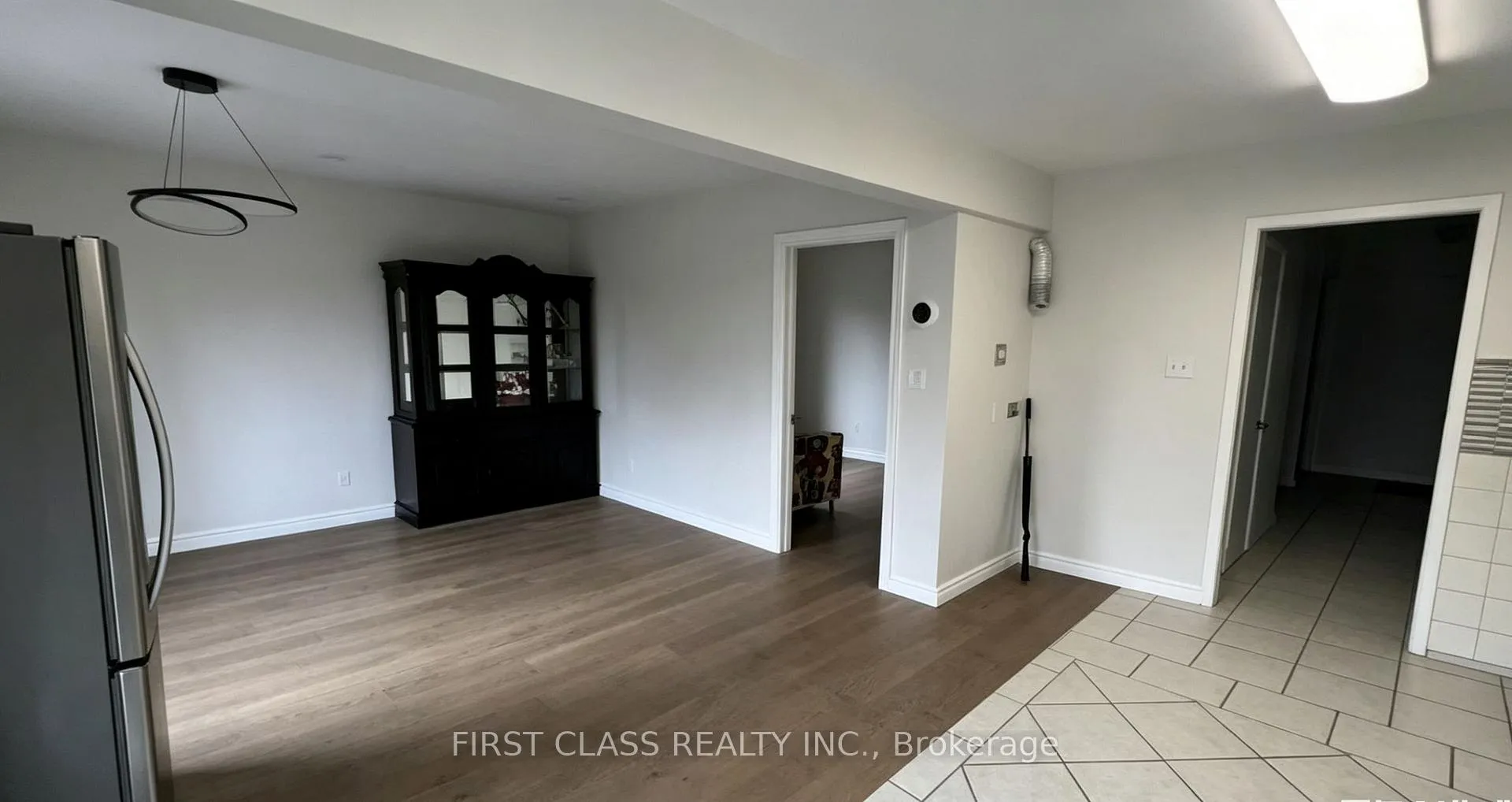 Photo 10 of 51 Chase Court, Markham, Milliken Mills East — HOMEH