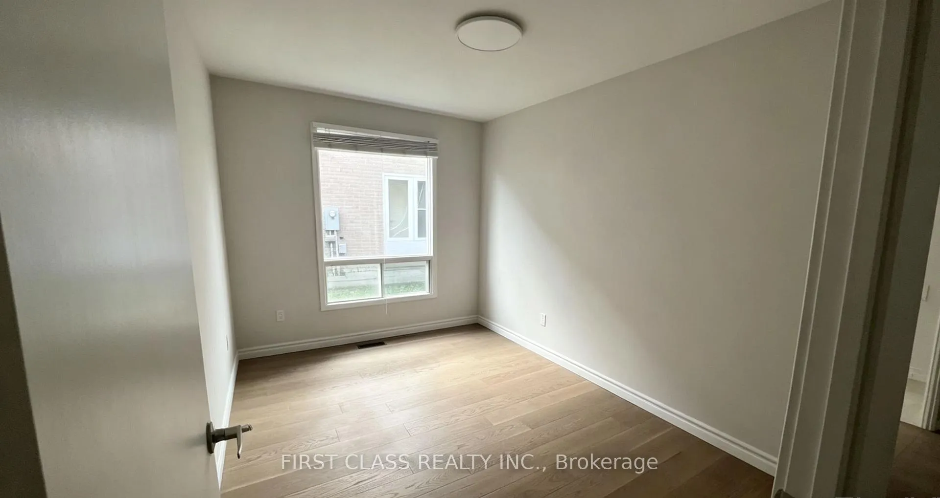 Photo 12 of 51 Chase Court, Markham, Milliken Mills East — HOMEH