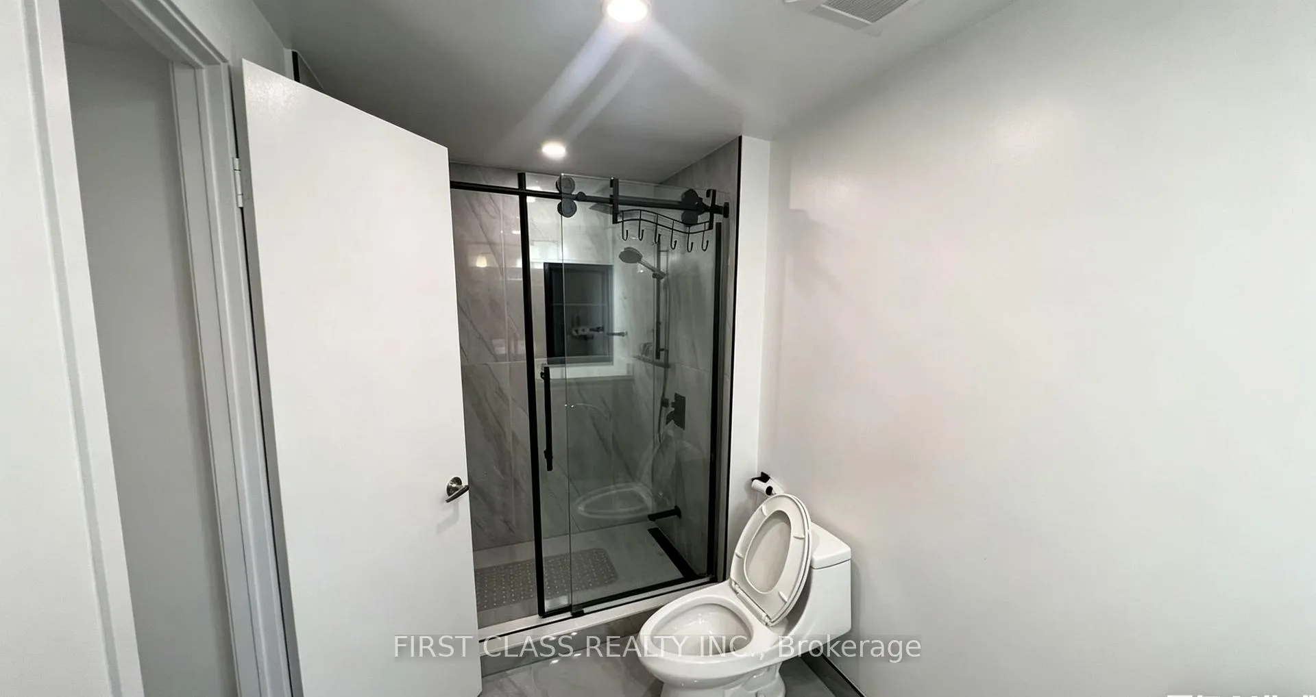 Photo 15 of 51 Chase Court, Markham, Milliken Mills East — HOMEH