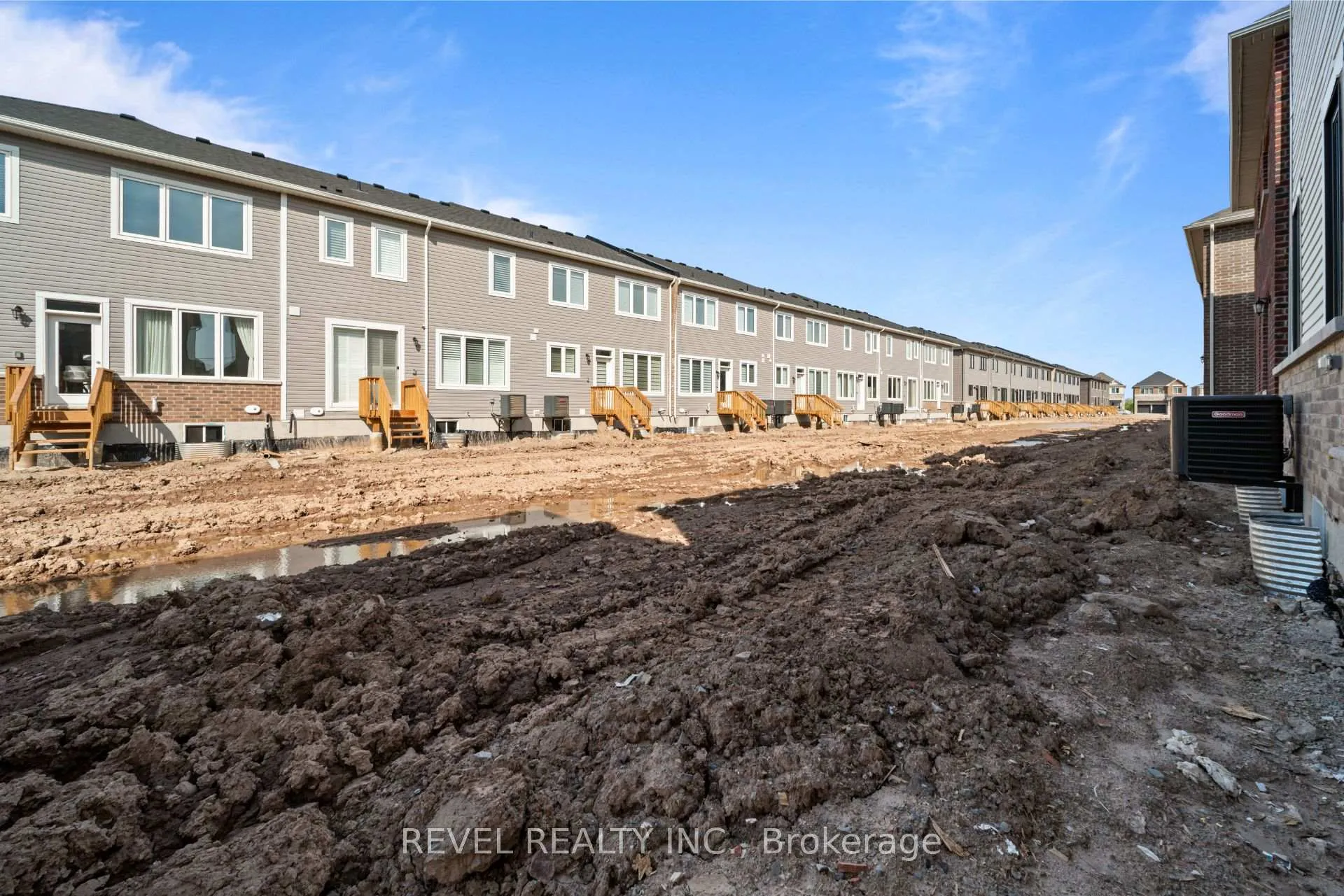 Photo 23 of 1357 Fourth Line, Milton, Bowes — HOMEH