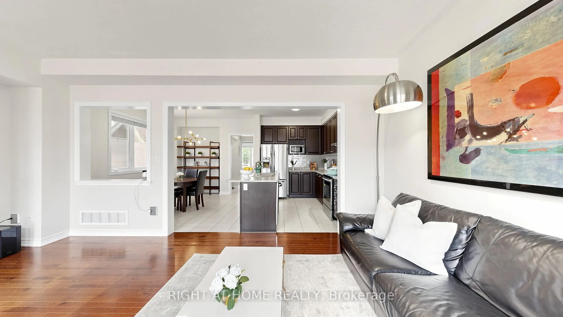 Photo 10 of 208 Cornell Park Avenue, Markham, Cornell — HOMEH