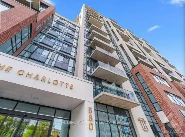Front of Unit 522, 560 Rideau Street