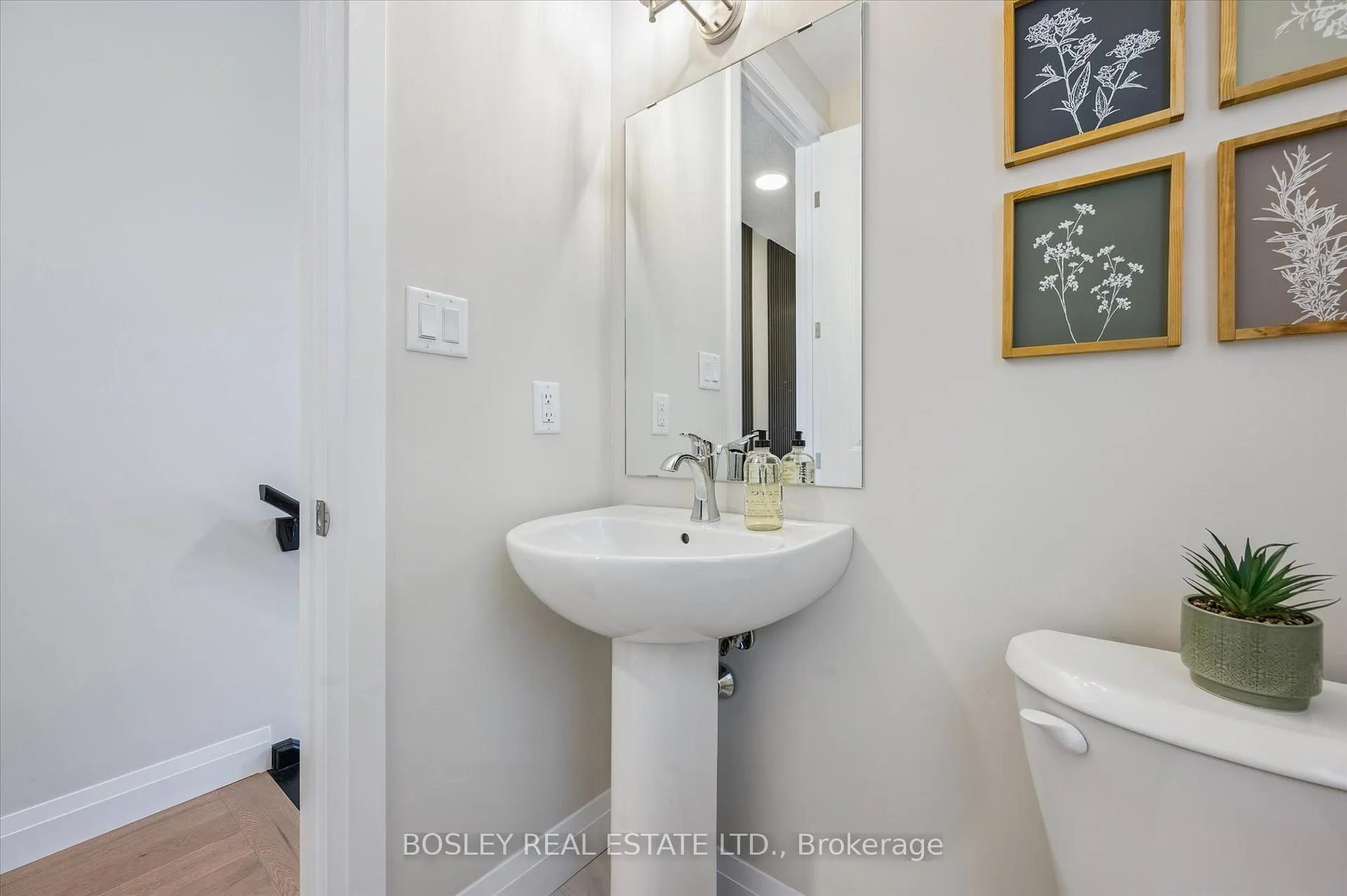 Photo 11 of 127 Catherine Street, Wilmot, New Hamburg — HOMEH