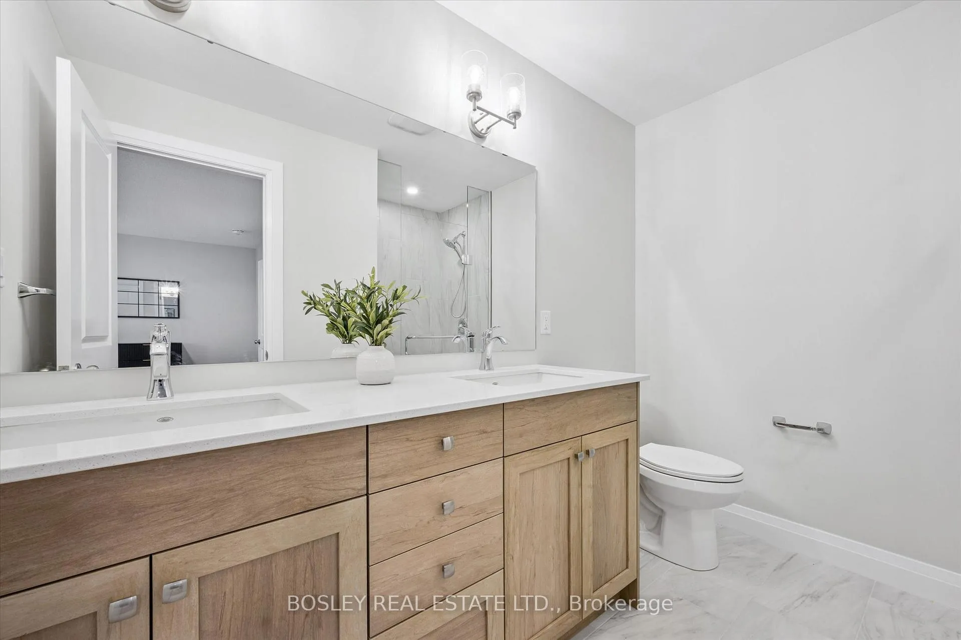 Photo 15 of 127 Catherine Street, Wilmot, New Hamburg — HOMEH