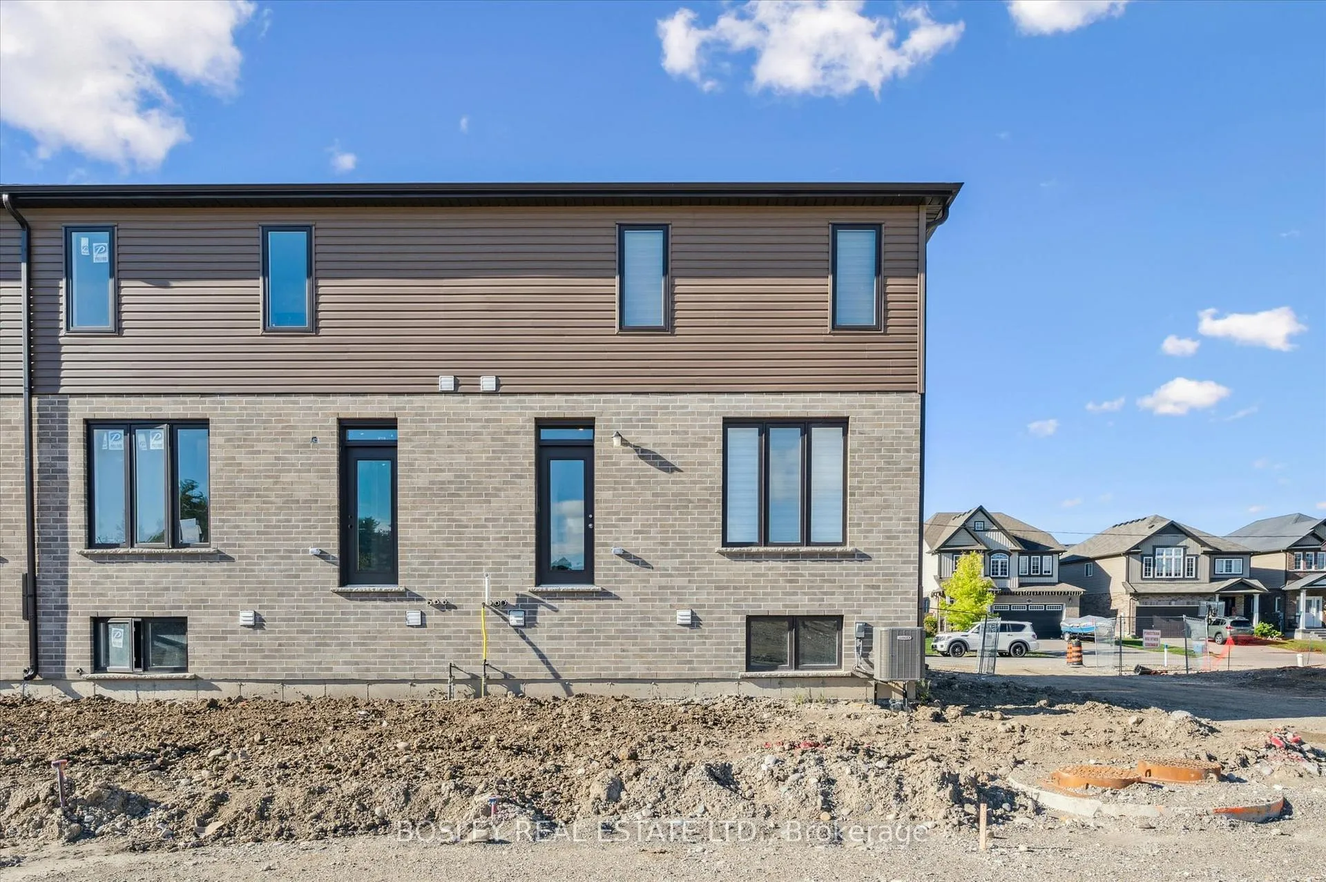 Photo 27 of 127 Catherine Street, Wilmot, New Hamburg — HOMEH