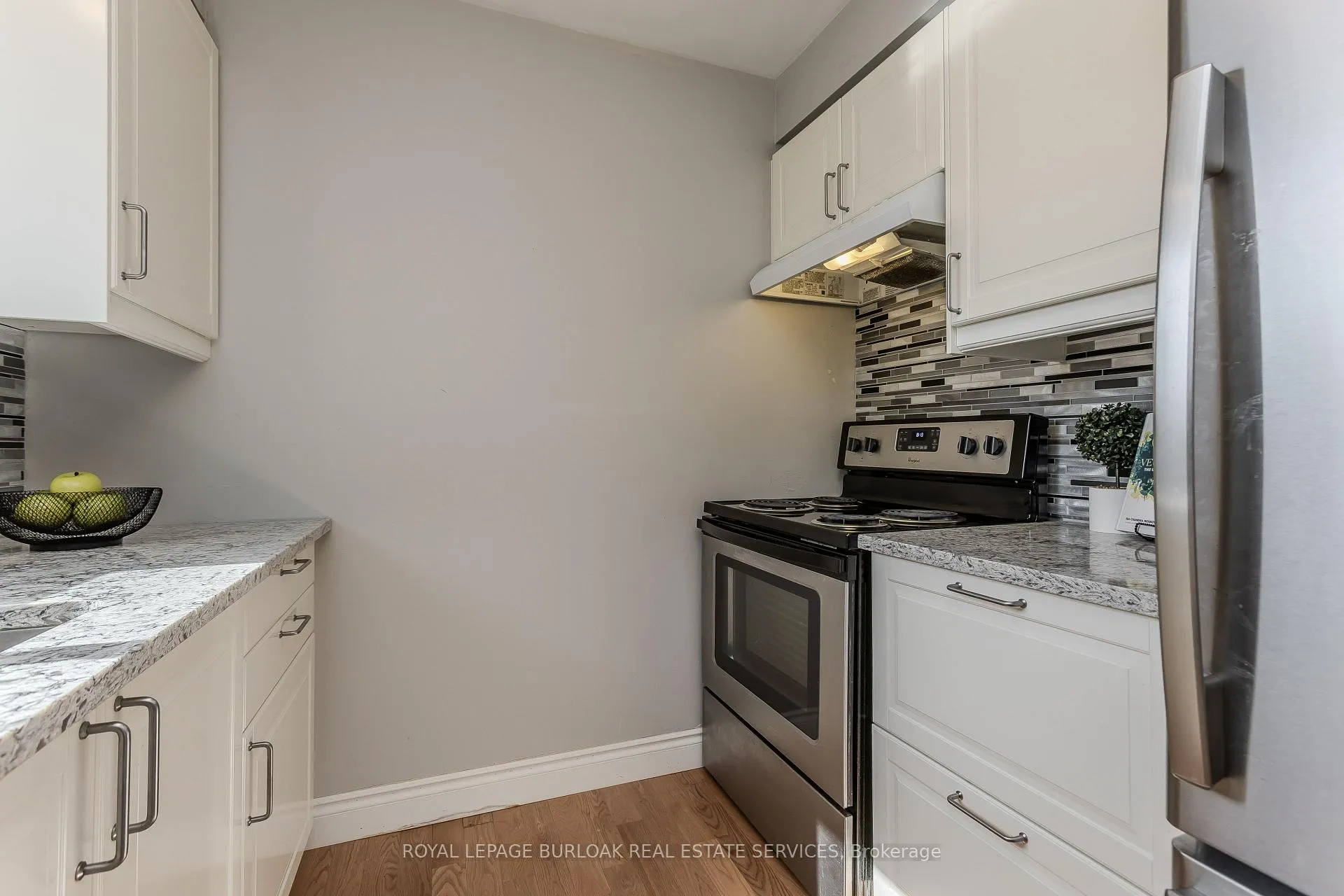Photo 10 of 3118 Centennial Drive, Burlington, Palmer — HOMEH