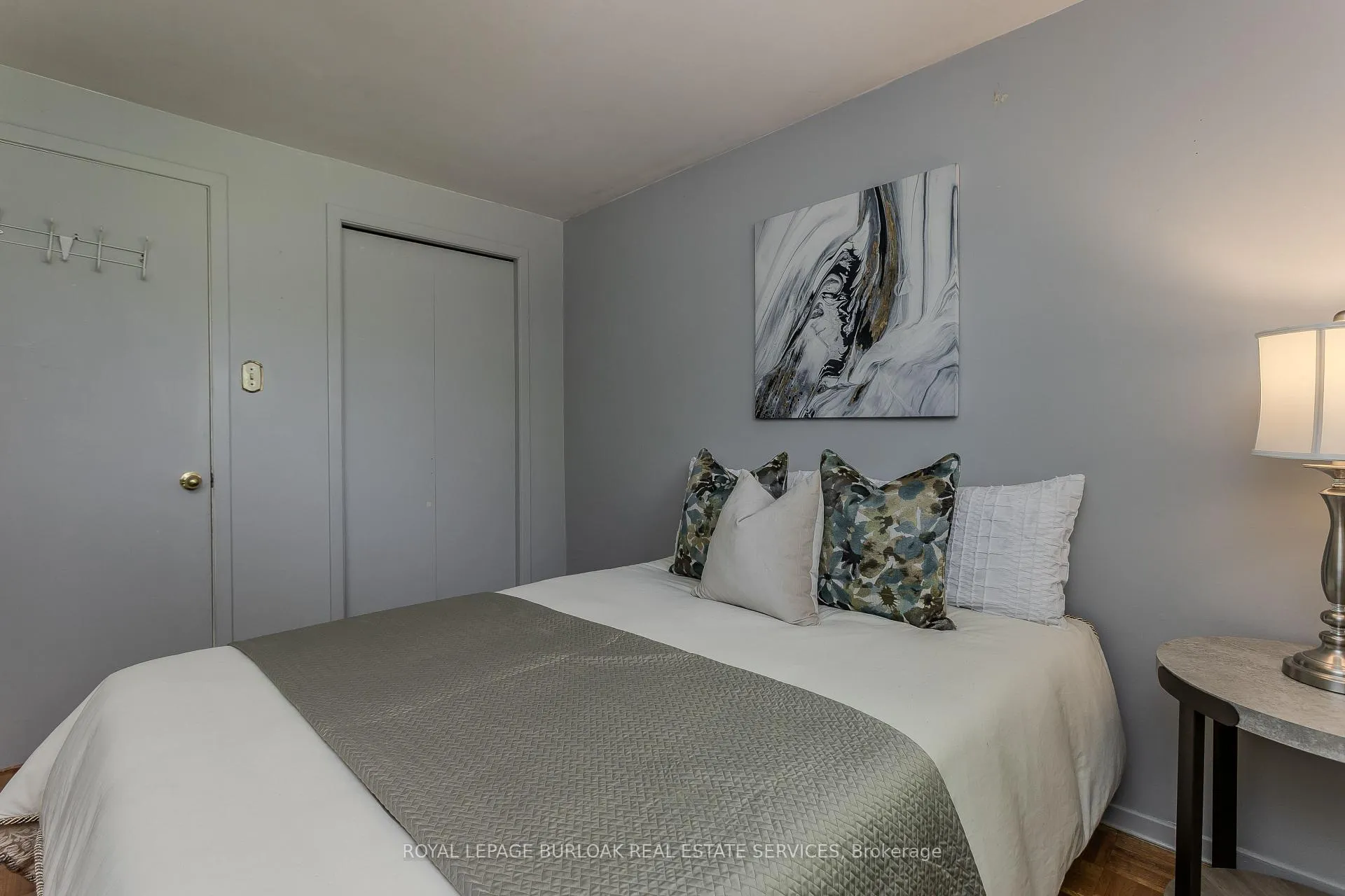 Photo 21 of 3118 Centennial Drive, Burlington, Palmer — HOMEH