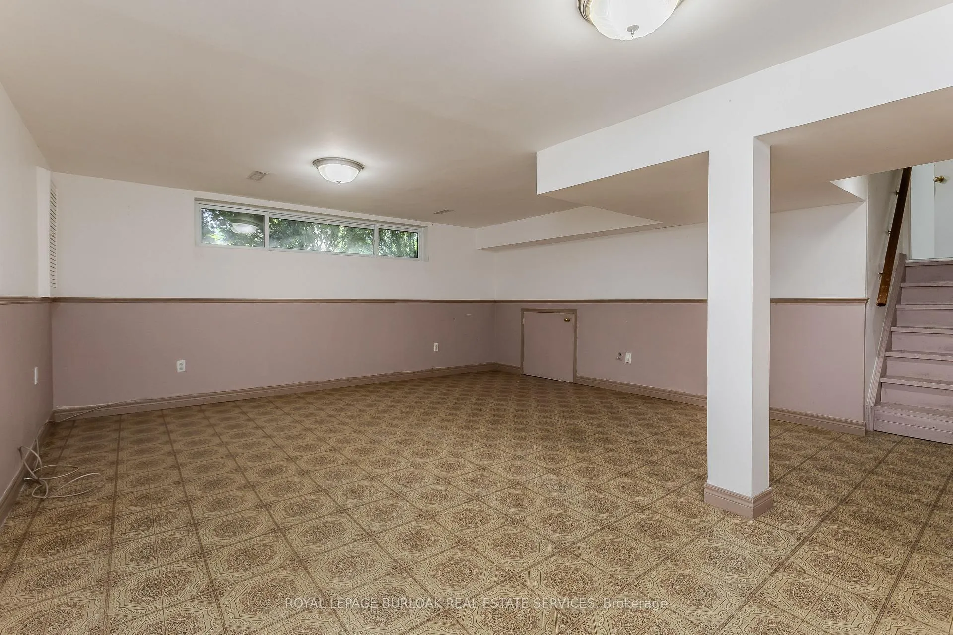 Photo 25 of 3118 Centennial Drive, Burlington, Palmer — HOMEH