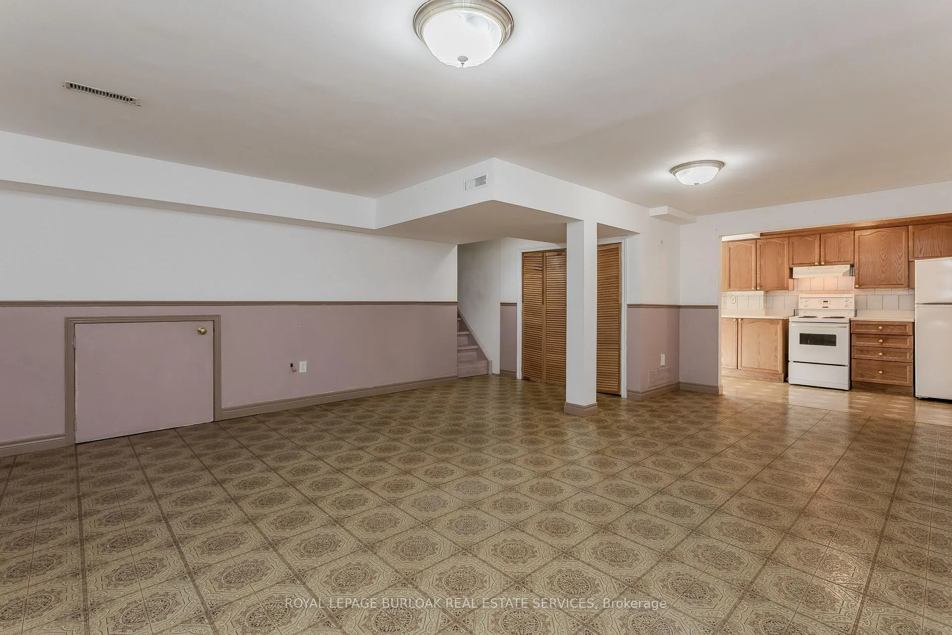 Photo 27 of 3118 Centennial Drive, Burlington, Palmer — HOMEH