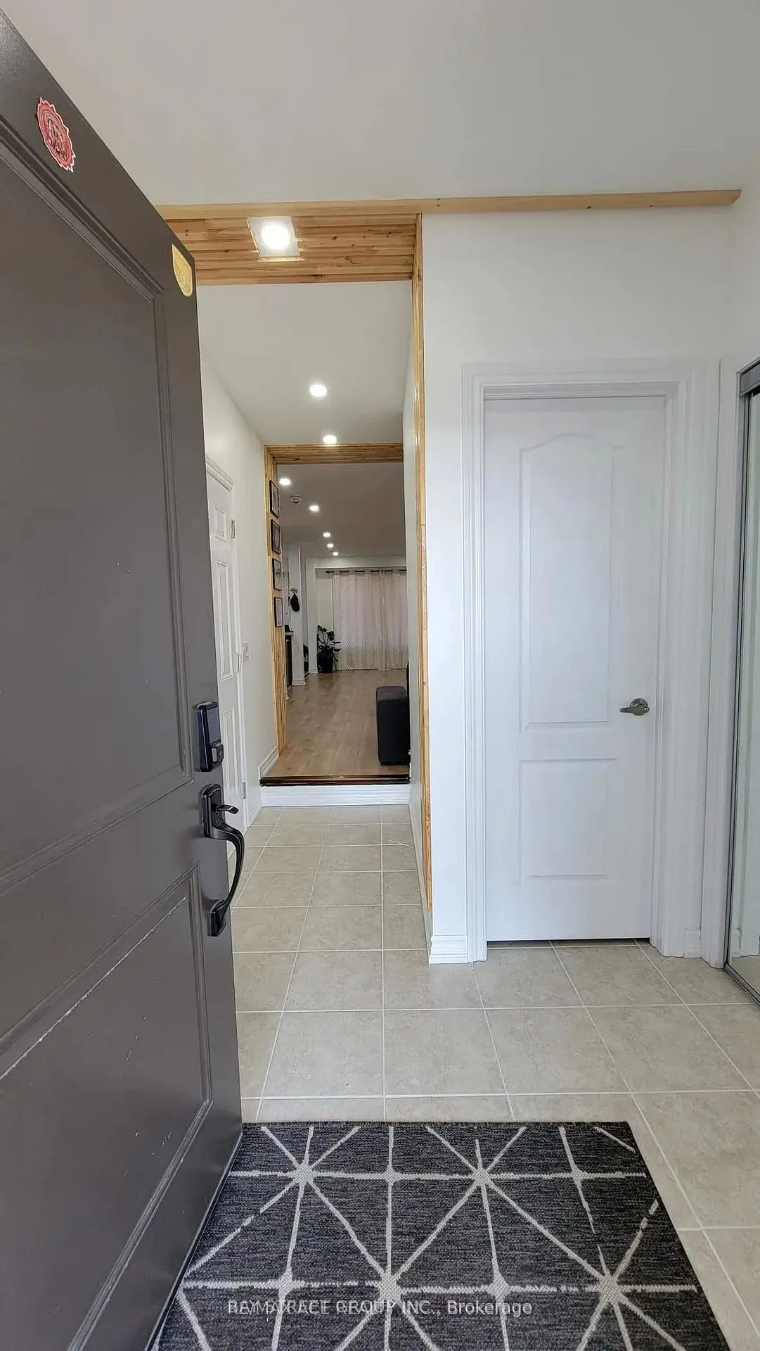 Photo 2 of 2452 Steeplechase Street, Oshawa, Windfields — HOMEH