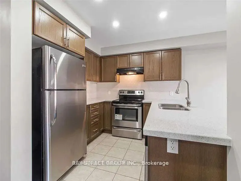 Photo 7 of 2452 Steeplechase Street, Oshawa, Windfields — HOMEH