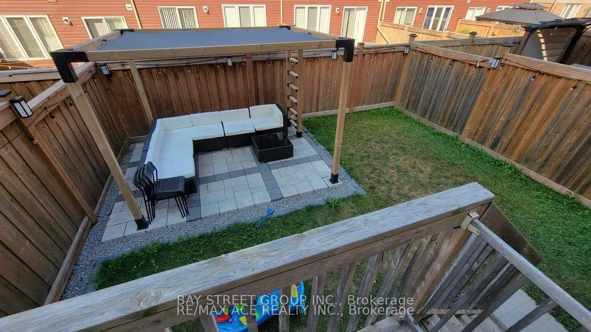 Photo 15 of 2452 Steeplechase Street, Oshawa, Windfields — HOMEH