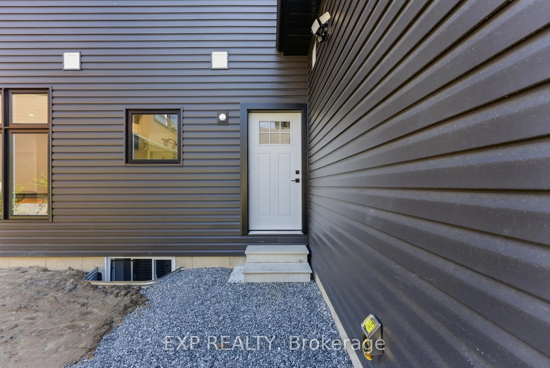 Photo 1 of Unit LOWER, 3603 Gunning Drive, Niagara Falls, Chippawa — HOMEH