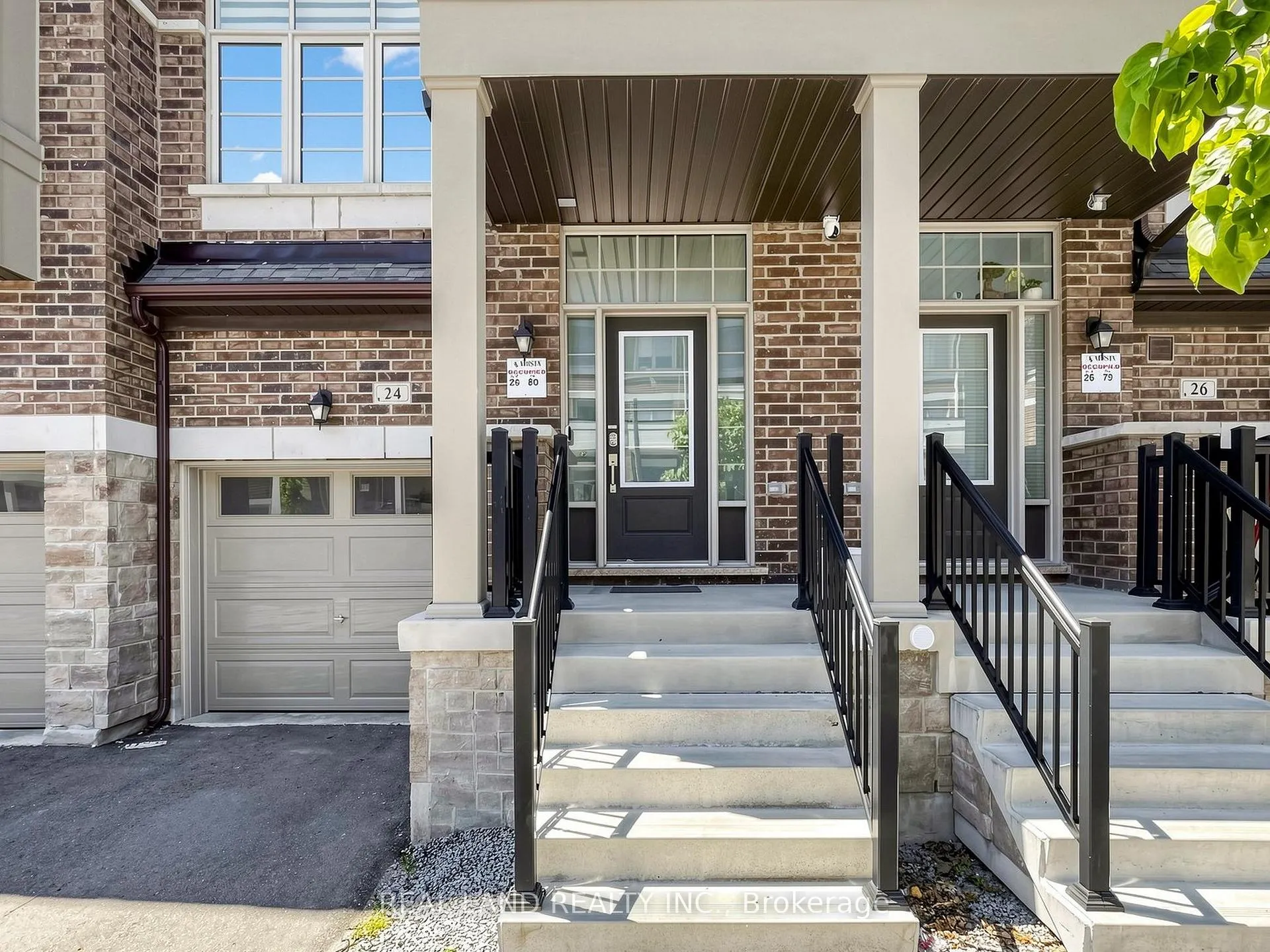 Photo 2 of 24 Sissons Way, Markham, Cedar Grove — HOMEH