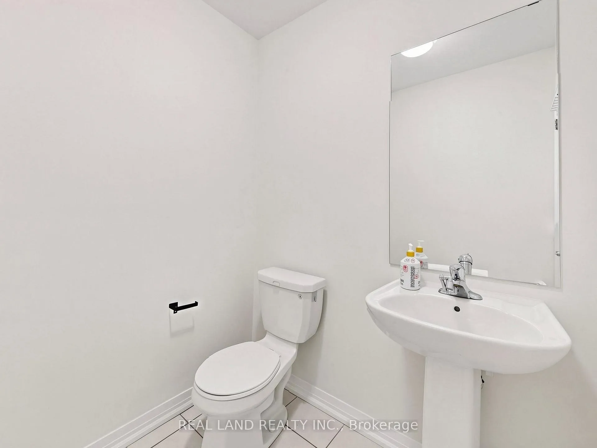 Photo 13 of 24 Sissons Way, Markham, Cedar Grove — HOMEH