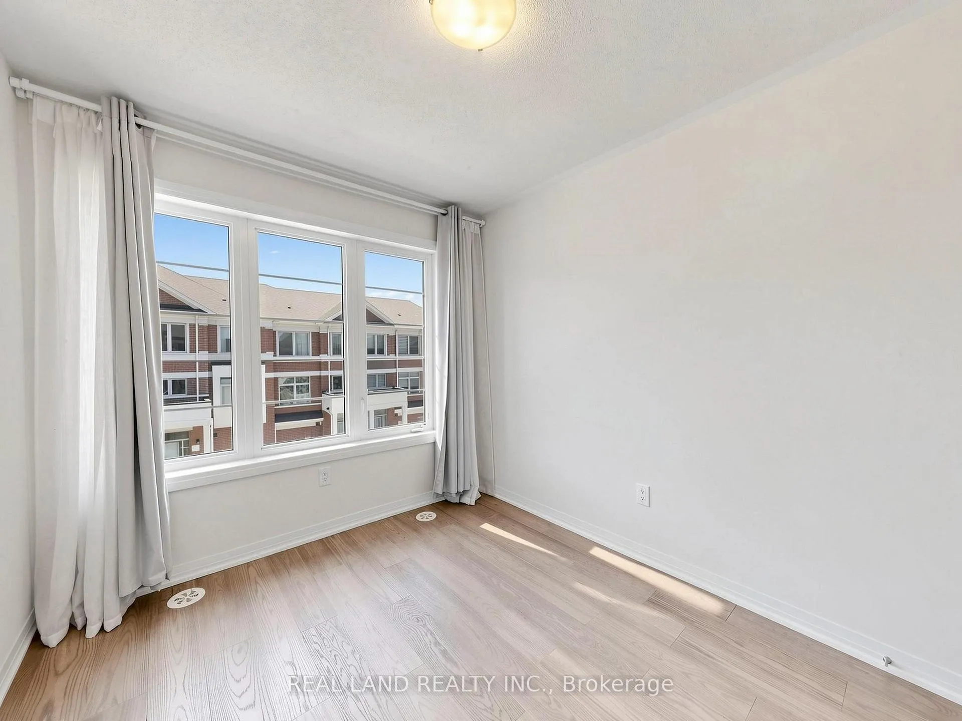 Photo 27 of 24 Sissons Way, Markham, Cedar Grove — HOMEH