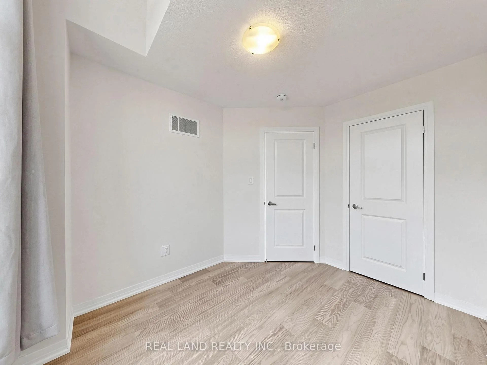 Photo 33 of 24 Sissons Way, Markham, Cedar Grove — HOMEH