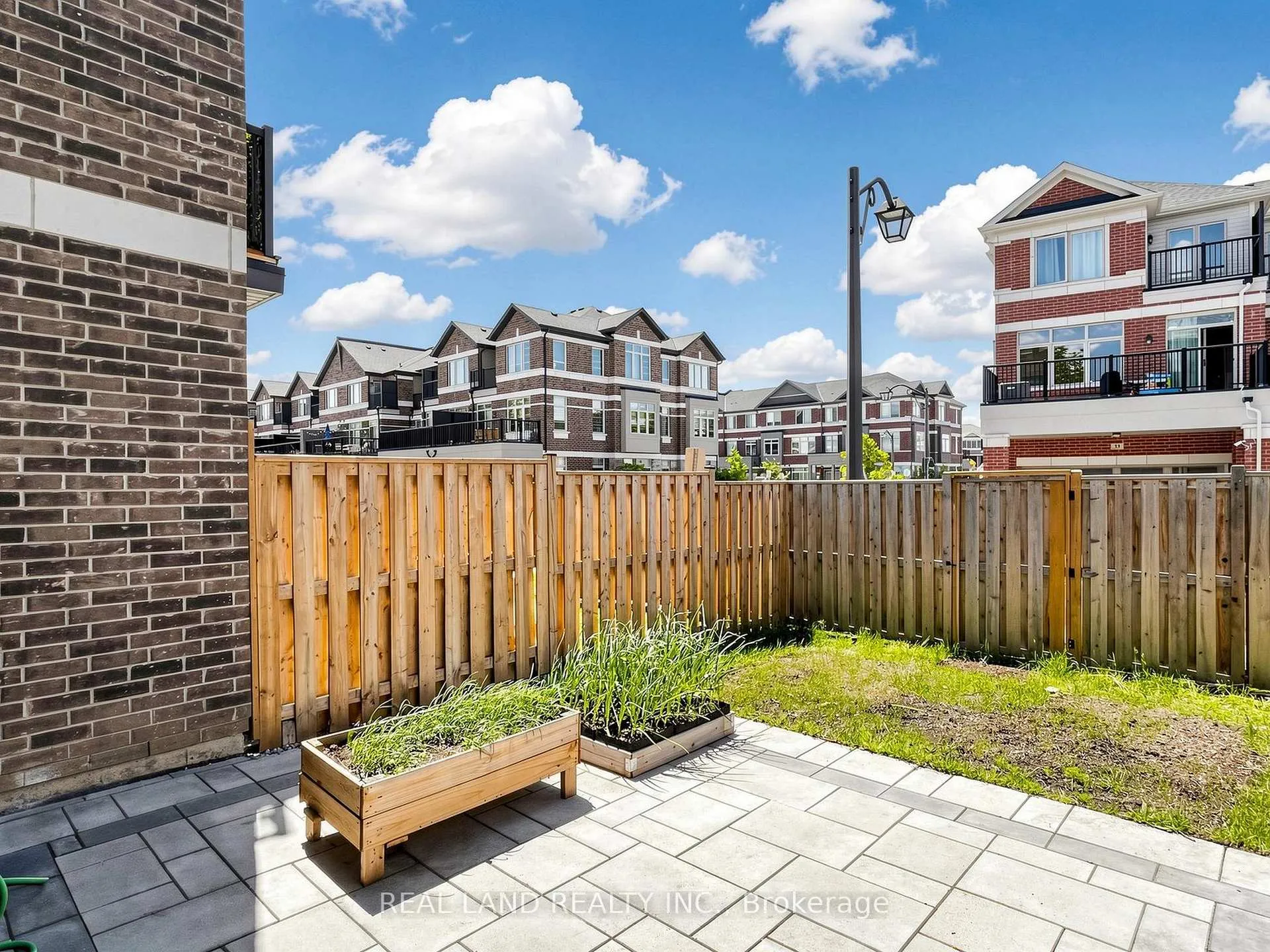 Photo 47 of 24 Sissons Way, Markham, Cedar Grove — HOMEH