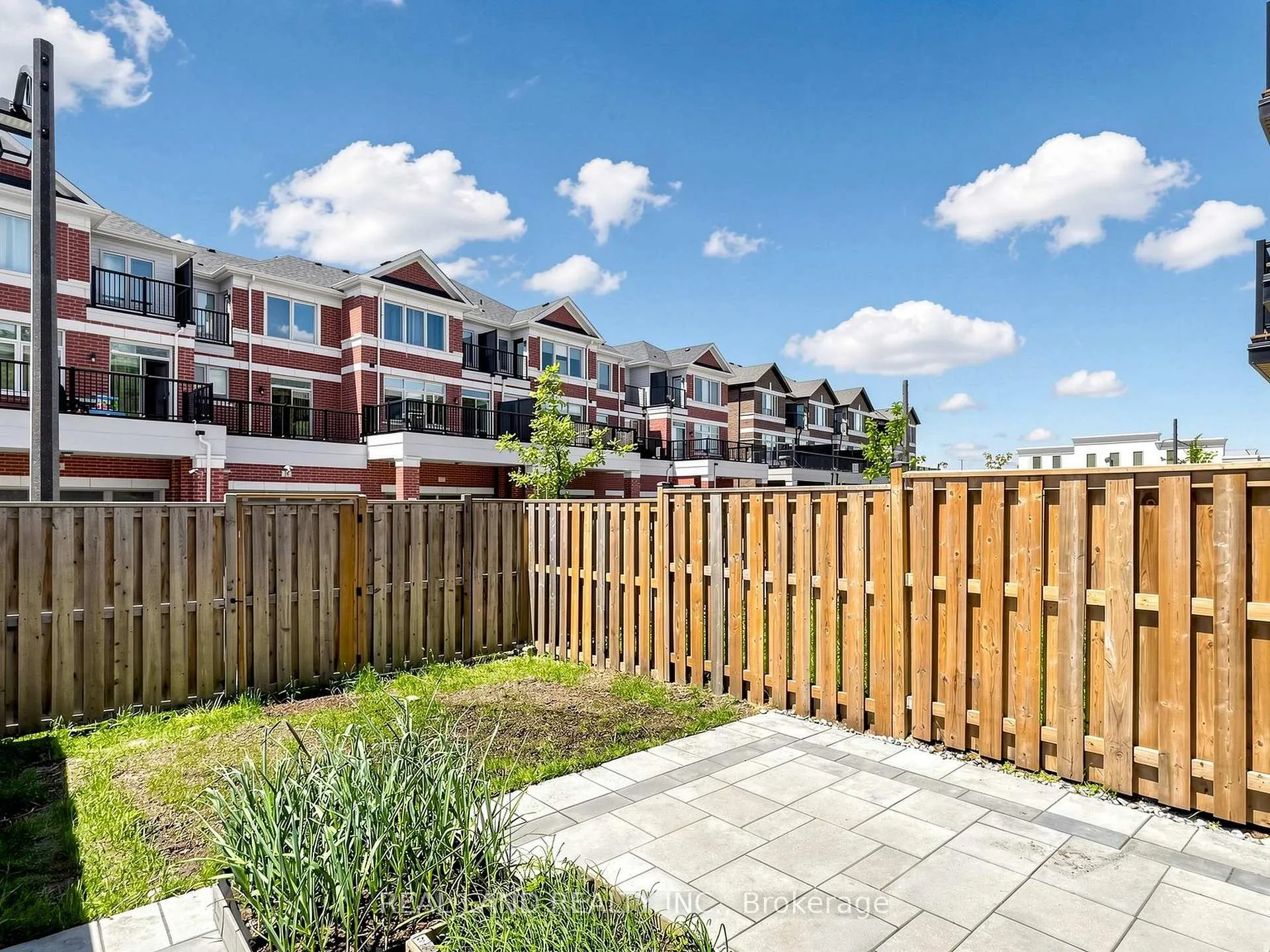 Photo 49 of 24 Sissons Way, Markham, Cedar Grove — HOMEH