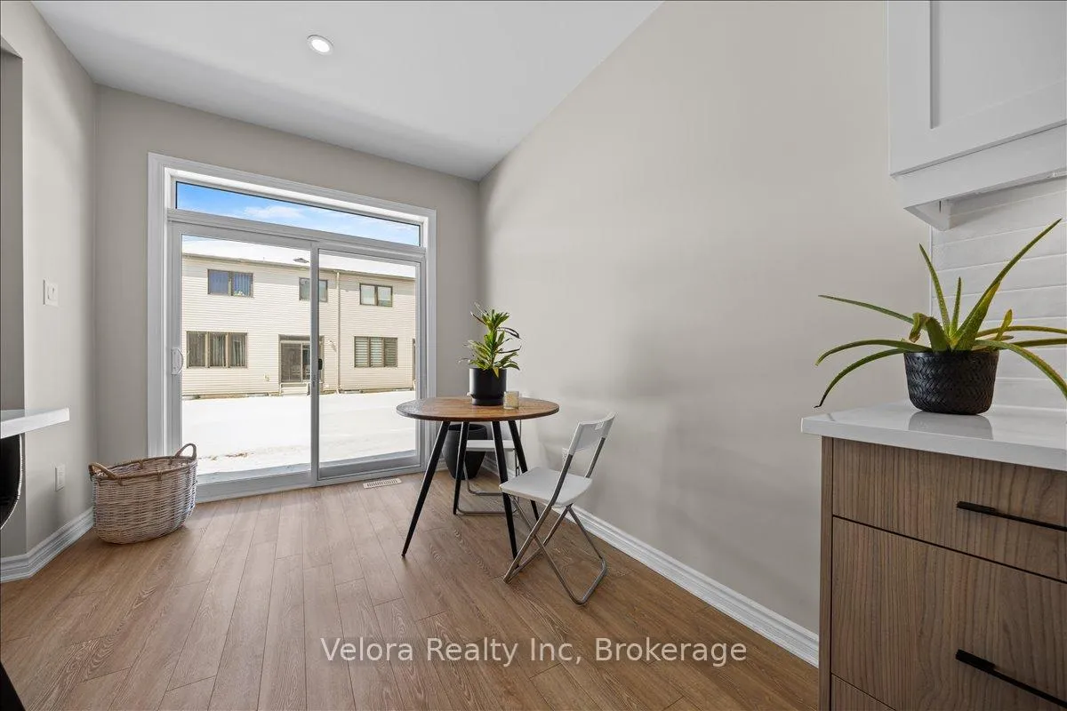 Photo 15 of 355 Crossway Terrace, Ottawa, Stittsville (North) — HOMEH