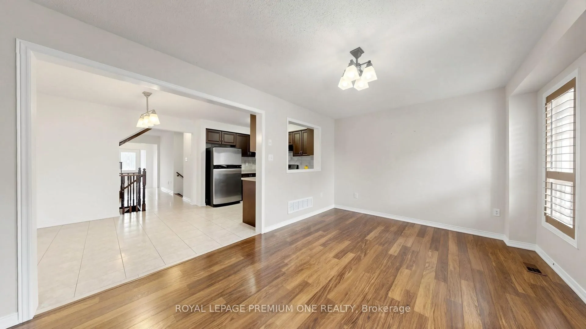 Photo 13 of 108 Argento Crescent, Vaughan, Vellore Village — HOMEH