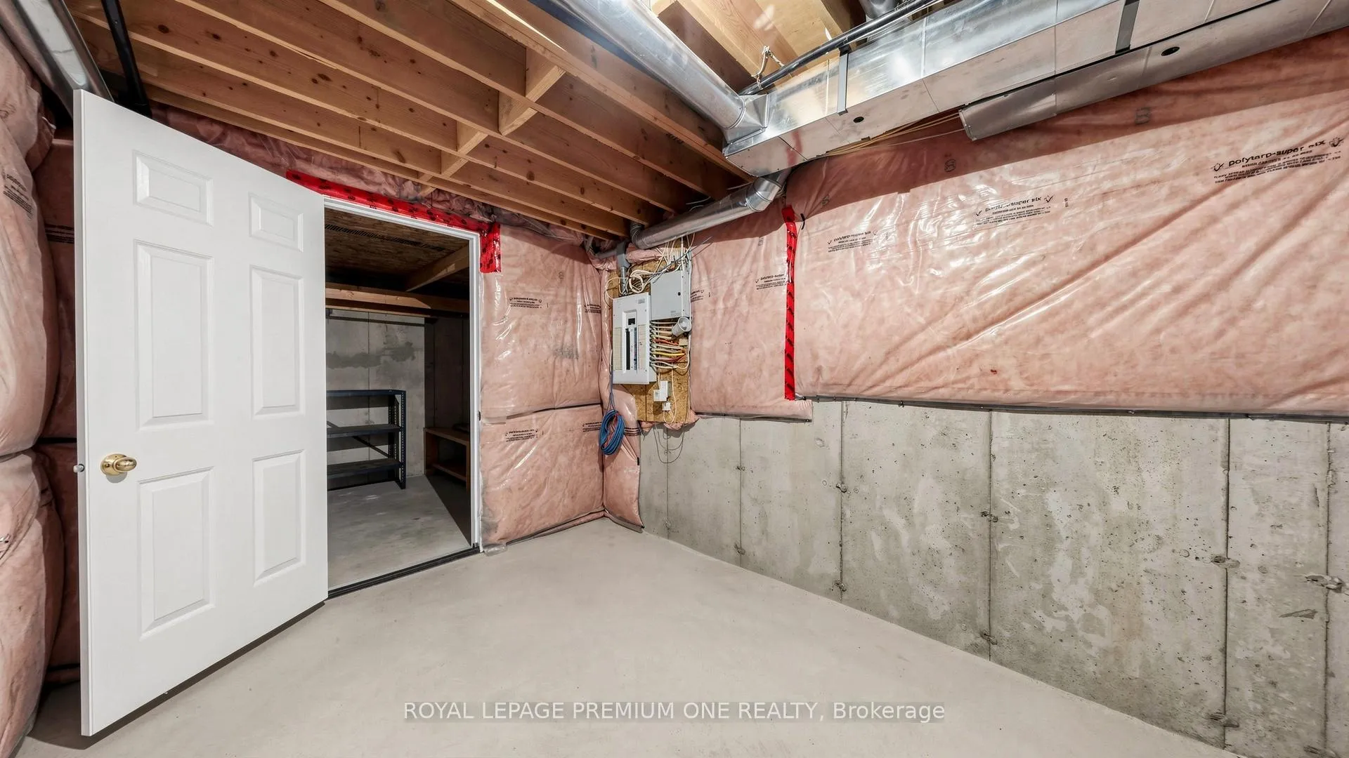 Photo 36 of 108 Argento Crescent, Vaughan, Vellore Village — HOMEH