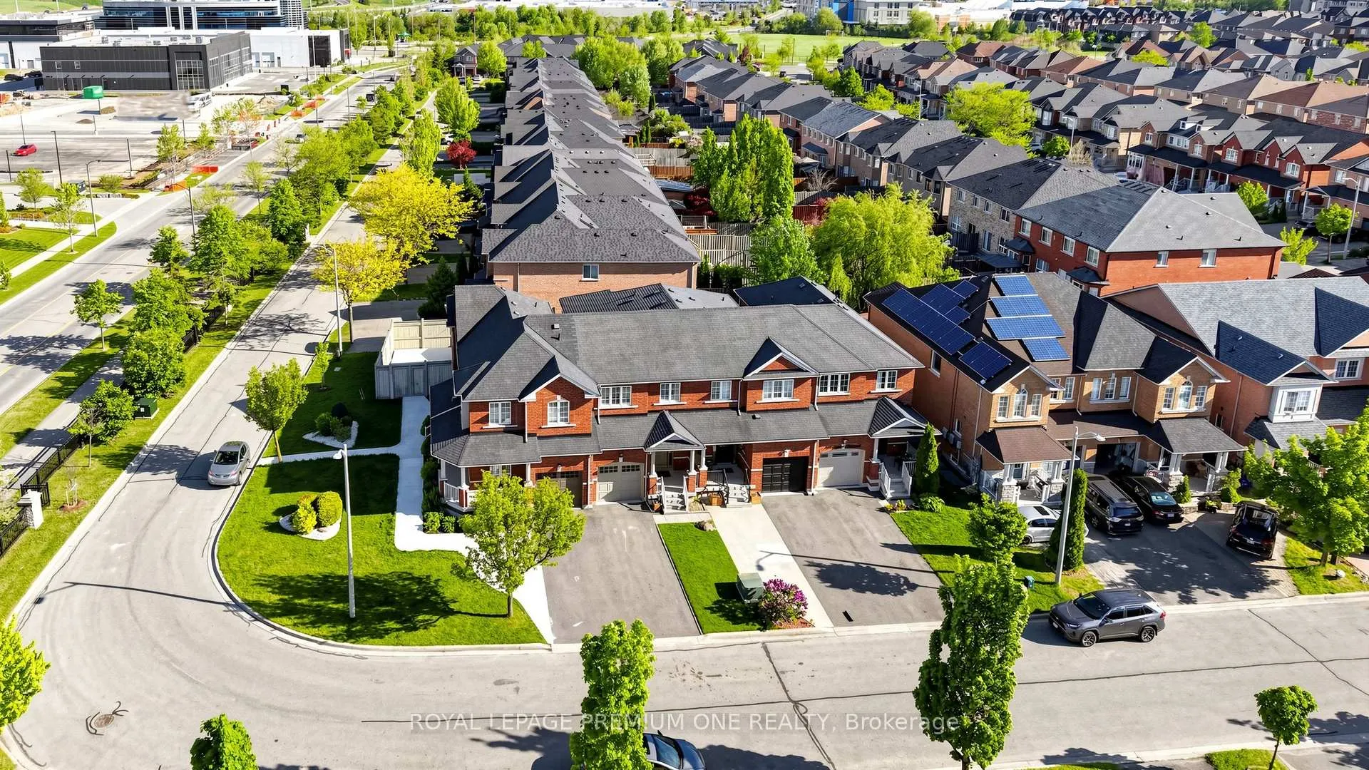Photo 41 of 108 Argento Crescent, Vaughan, Vellore Village — HOMEH