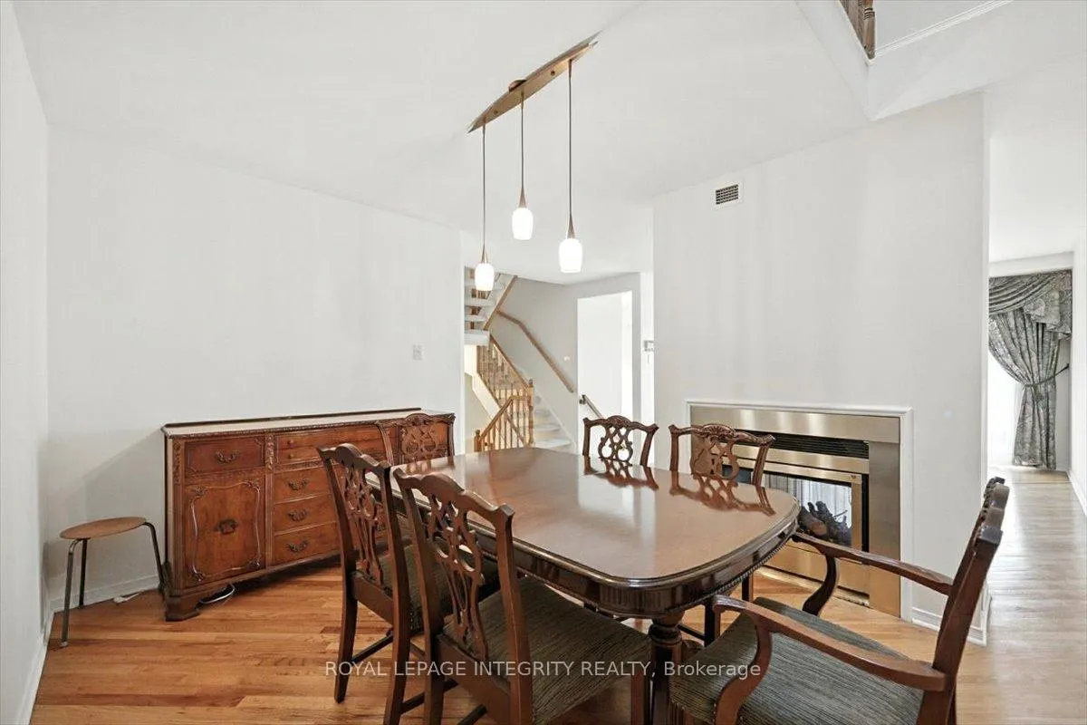 Photo 14 of 17 Columbus Avenue, Ottawa, Overbrook — HOMEH