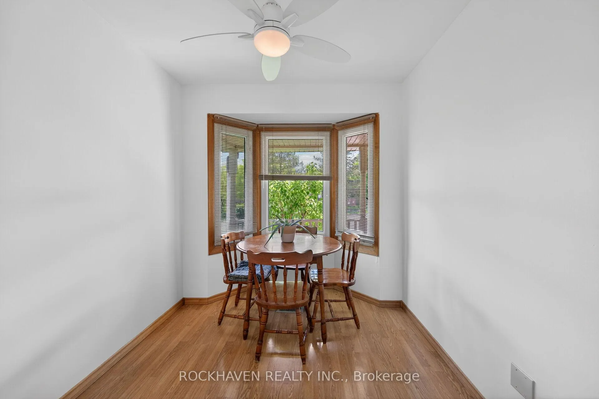 Photo 7 of 82 Braeheid Avenue, Hamilton, Waterdown — HOMEH