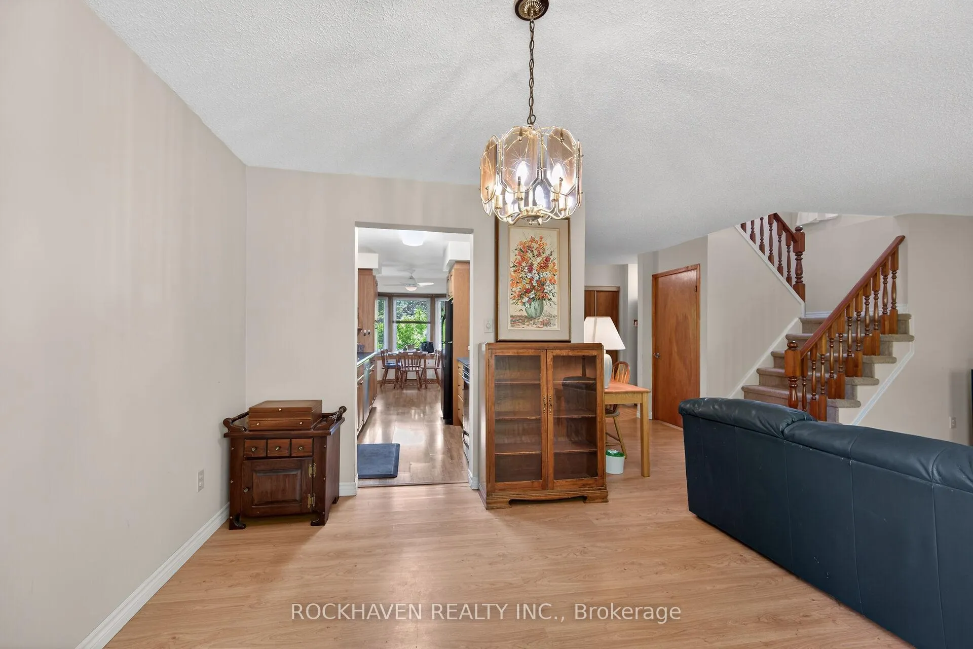 Photo 12 of 82 Braeheid Avenue, Hamilton, Waterdown — HOMEH