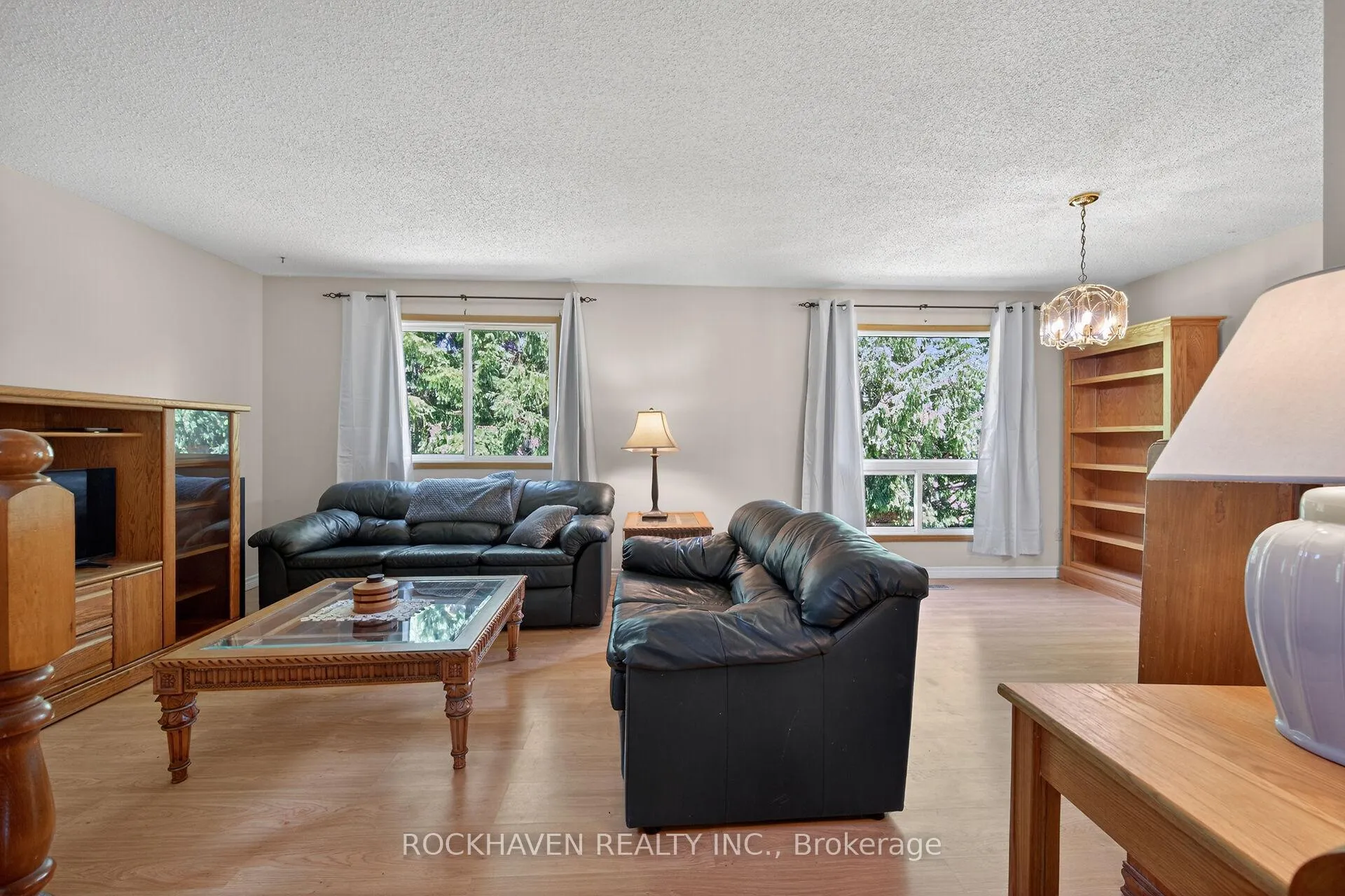 Photo 16 of 82 Braeheid Avenue, Hamilton, Waterdown — HOMEH