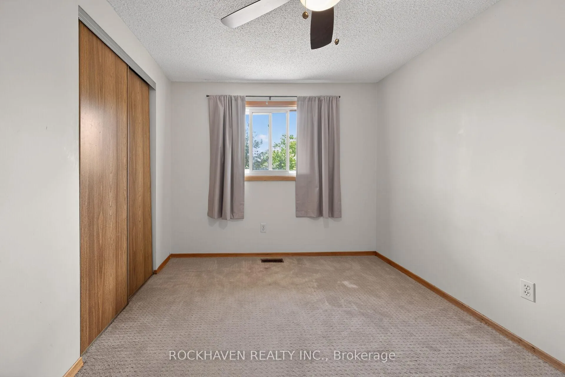 Photo 30 of 82 Braeheid Avenue, Hamilton, Waterdown — HOMEH