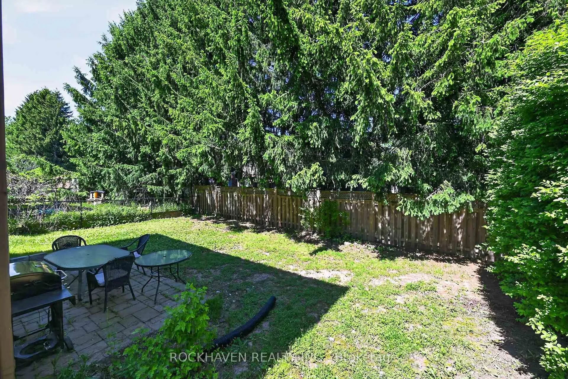 Photo 35 of 82 Braeheid Avenue, Hamilton, Waterdown — HOMEH