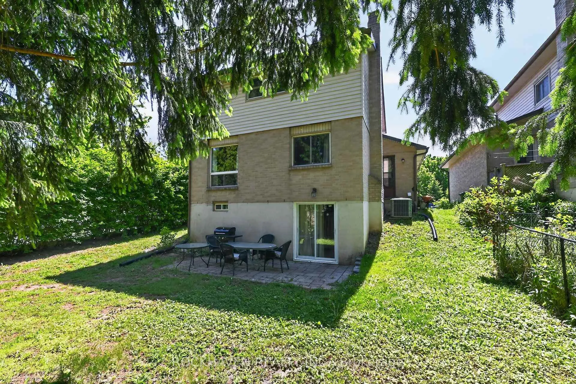 Photo 38 of 82 Braeheid Avenue, Hamilton, Waterdown — HOMEH