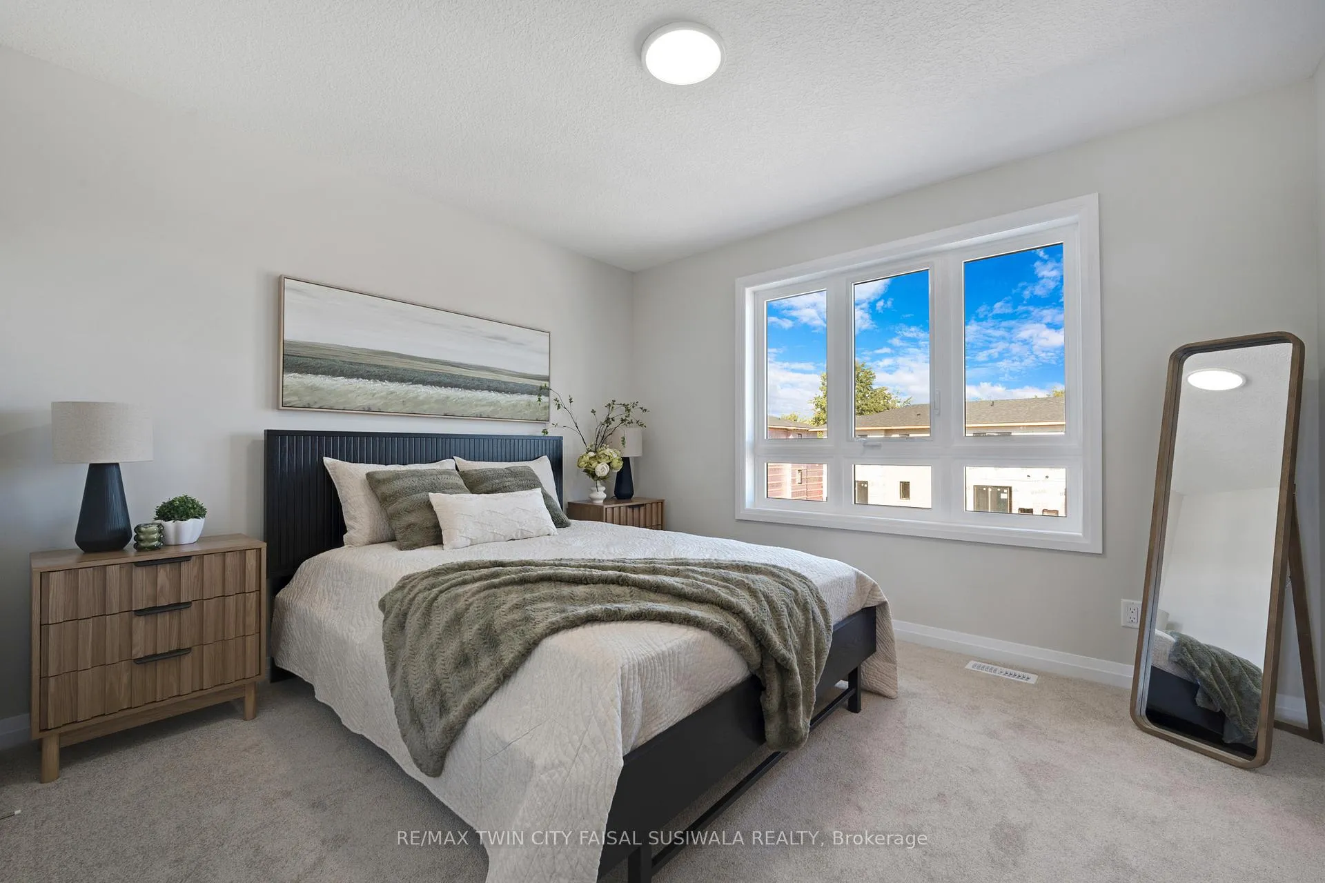 Photo 21 of Unit e5, 410 Northfield Drive W, Waterloo, Colonial Acres — HOMEH