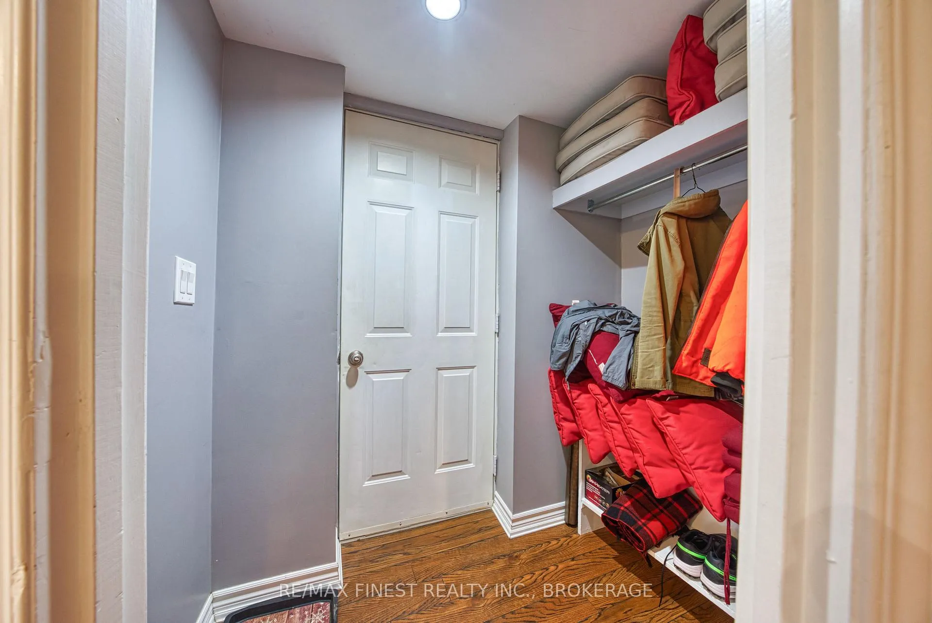 Photo 32 of 1861 Burbrook Road, Kingston, City North of 401 — HOMEH