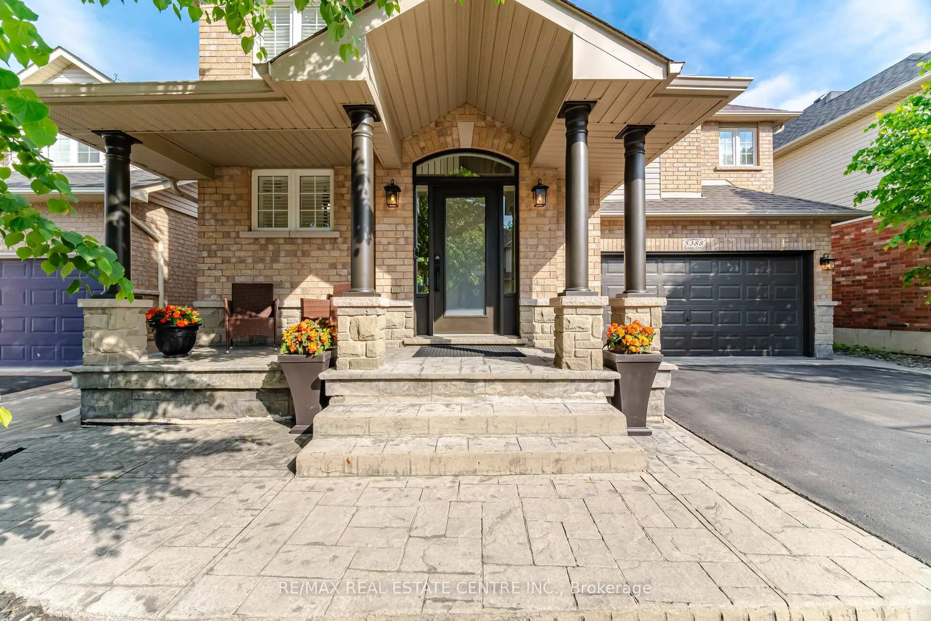 Photo 3 of 5388 Kindos Street, Burlington, Orchard — HOMEH