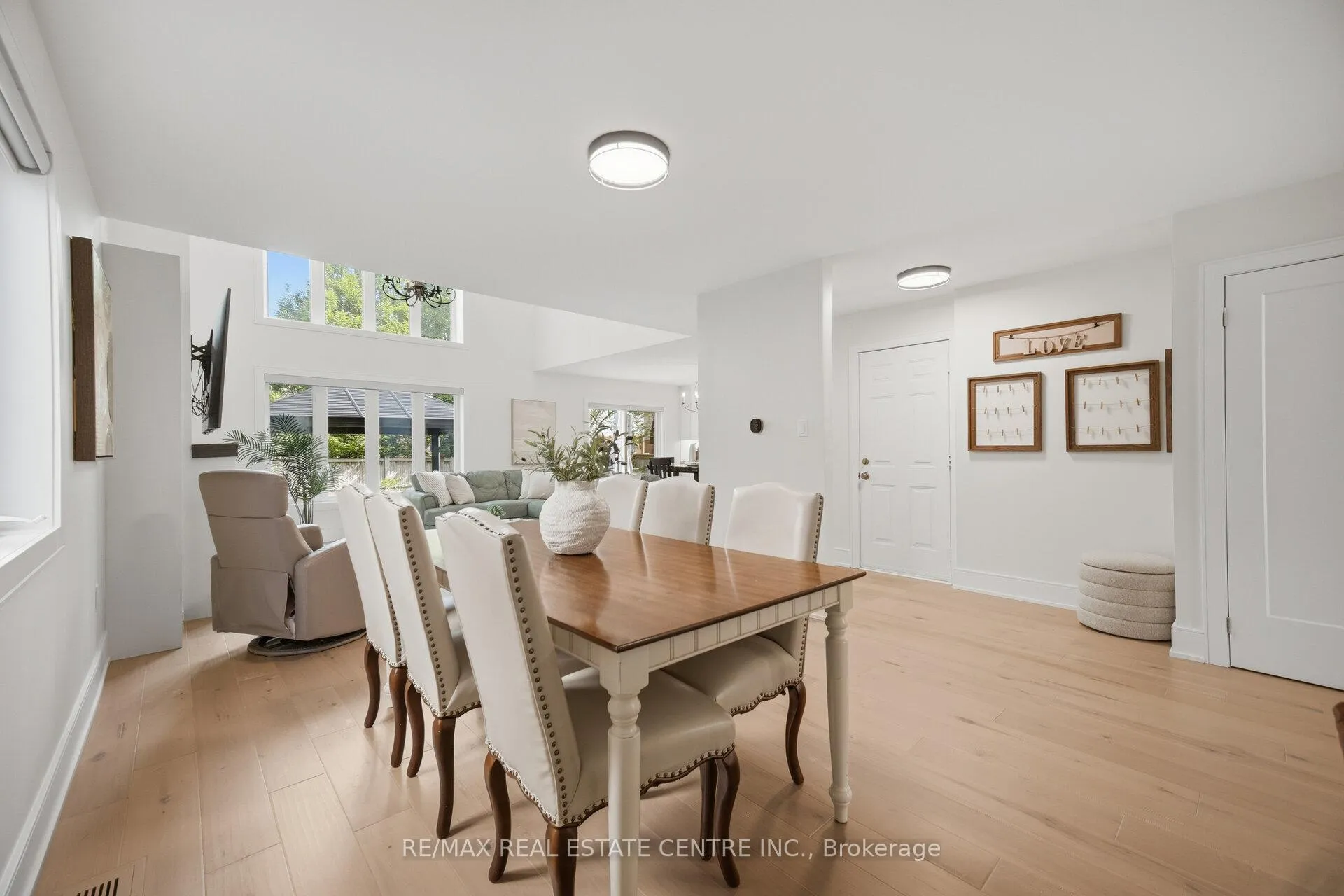Photo 8 of 5388 Kindos Street, Burlington, Orchard — HOMEH
