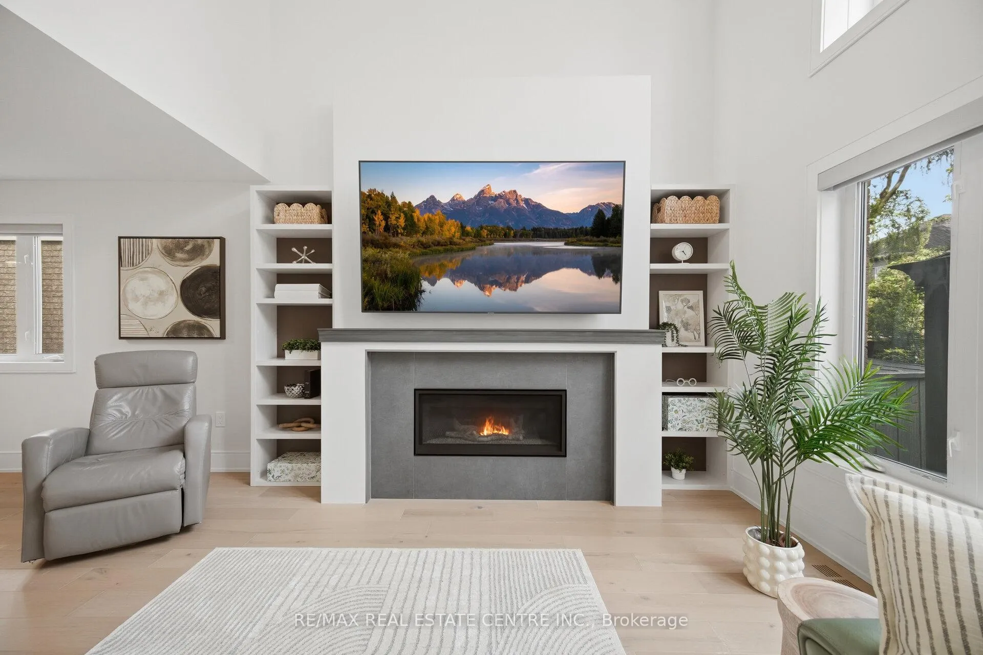 Photo 11 of 5388 Kindos Street, Burlington, Orchard — HOMEH