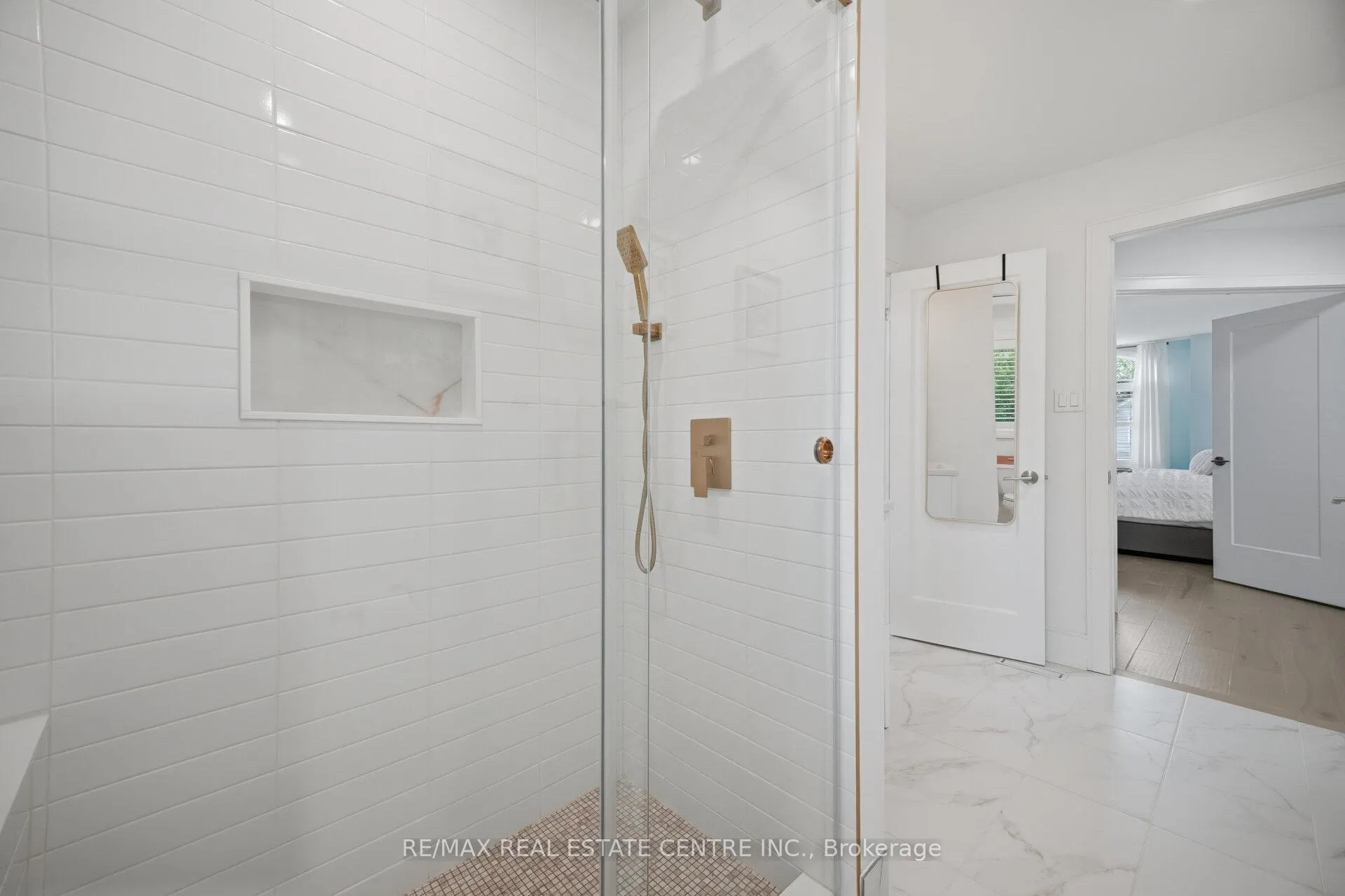Photo 37 of 5388 Kindos Street, Burlington, Orchard — HOMEH
