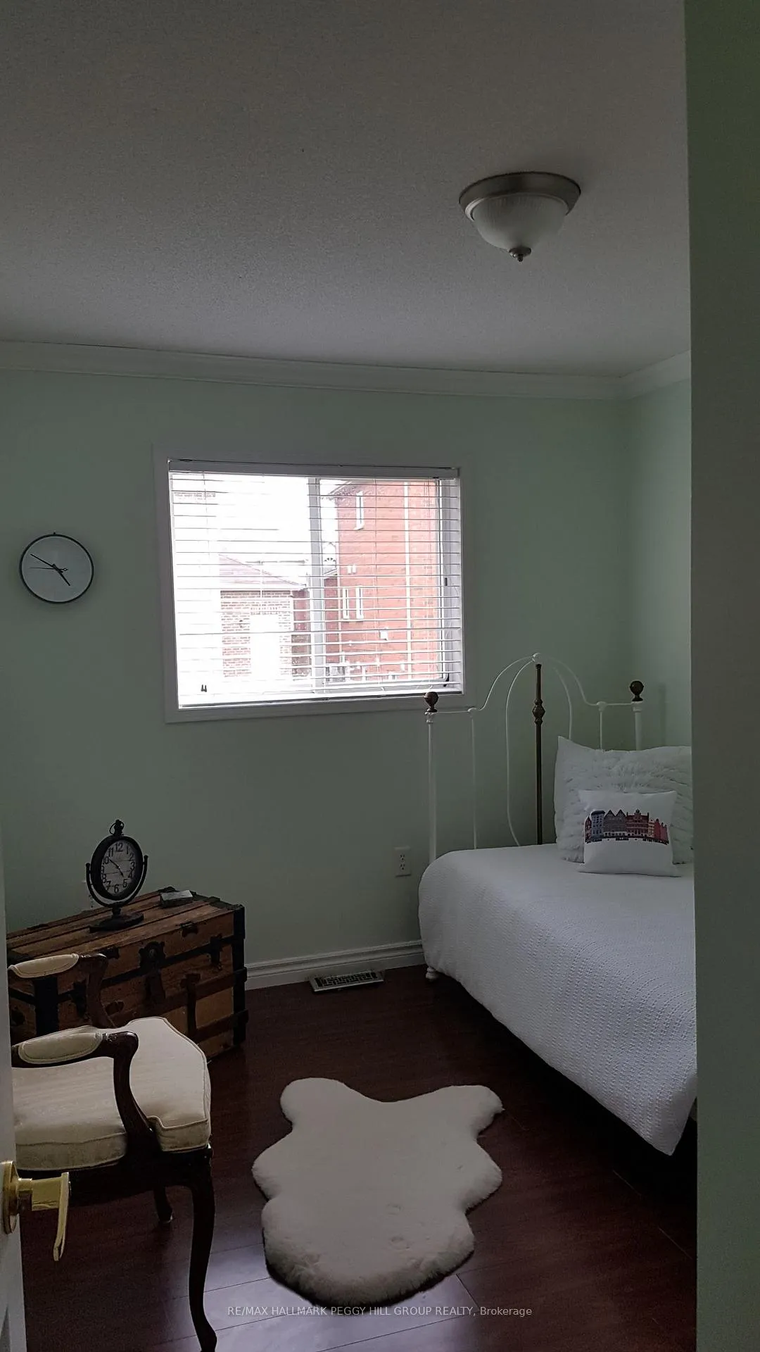 Photo 5 of 76 Stanley Street, Barrie, East Bayfield — HOMEH