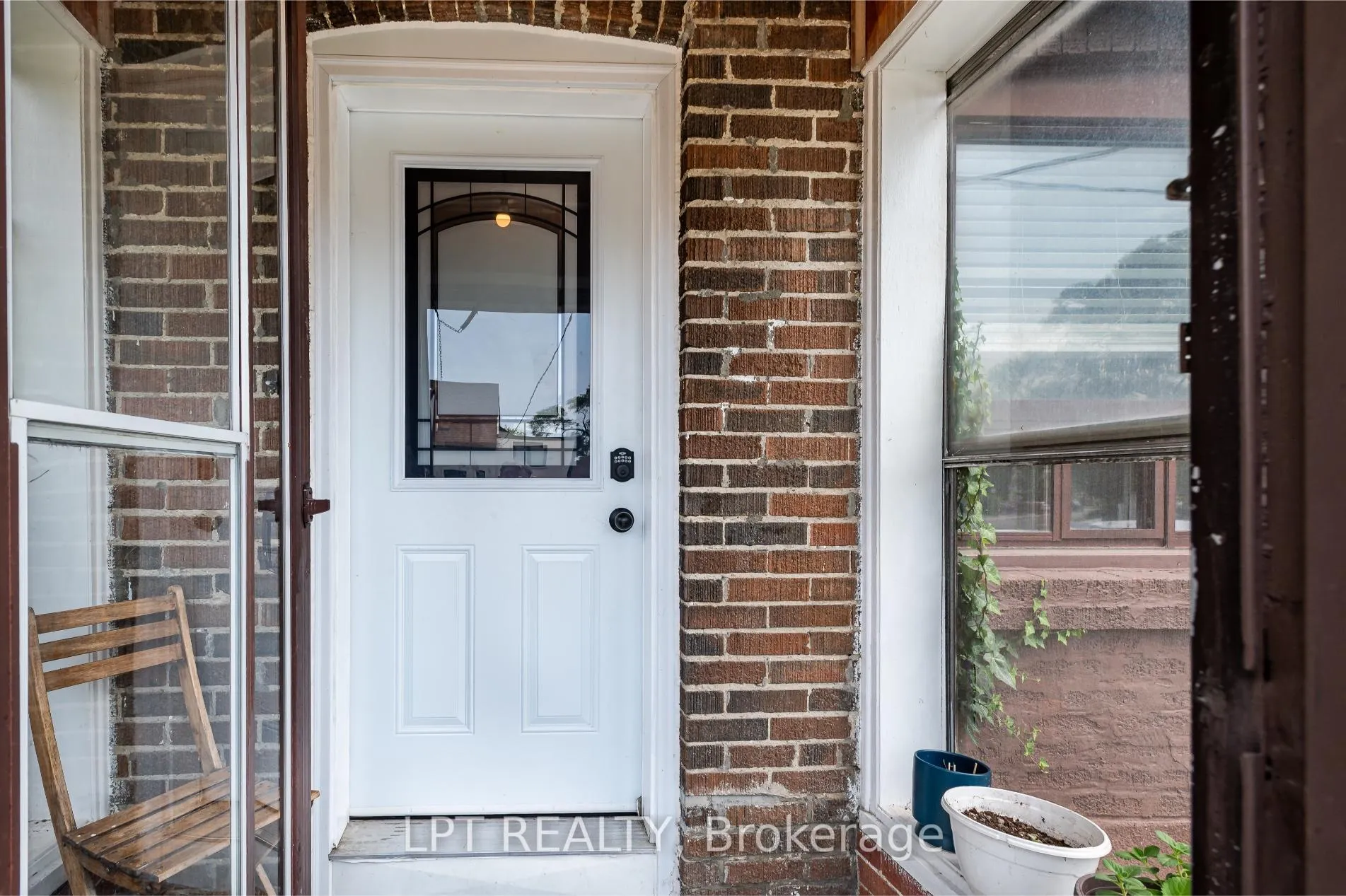 Photo 3 of 541 Vaughan Road, Toronto, Oakwood Village — HOMEH