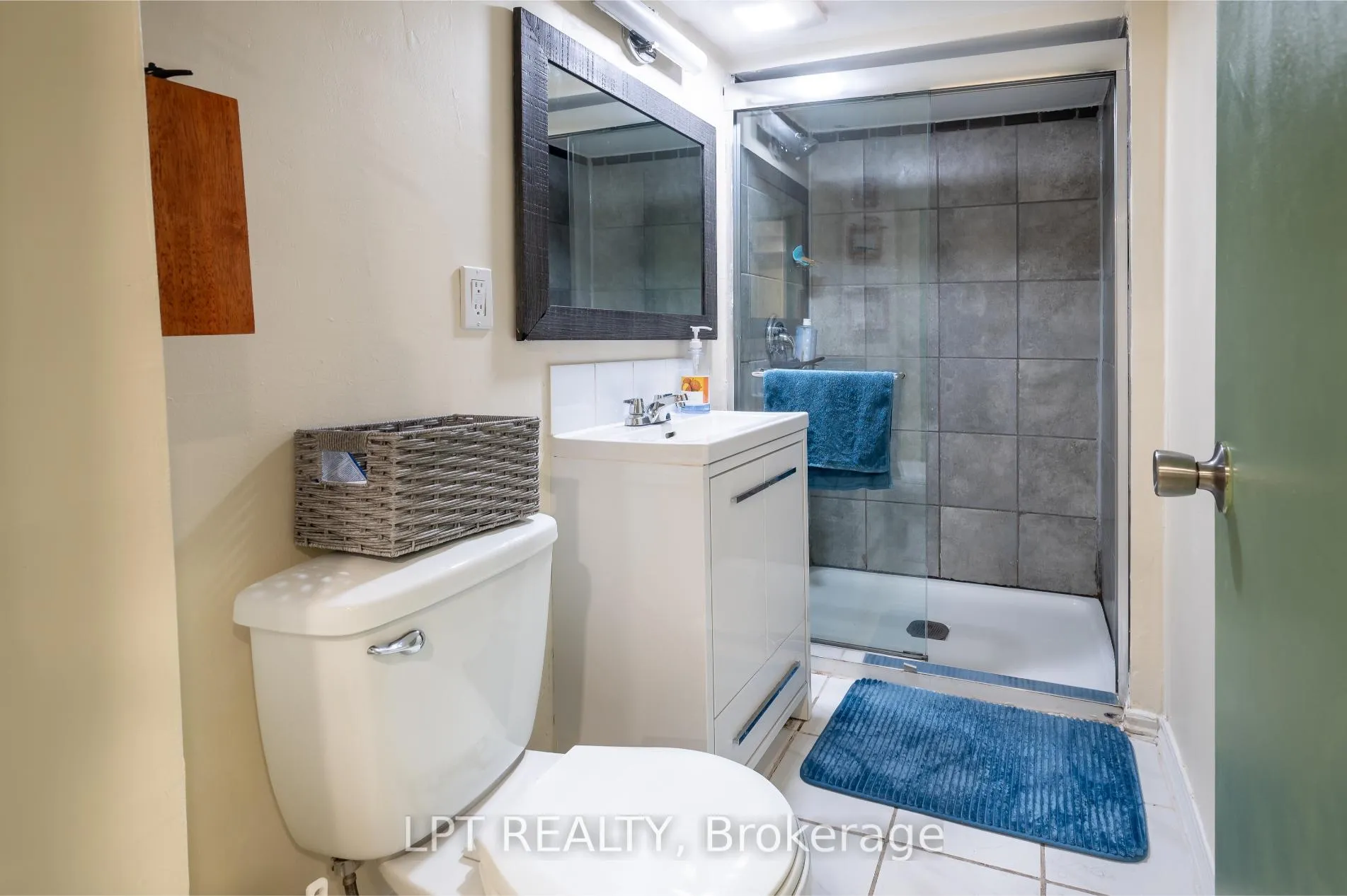 Photo 23 of 541 Vaughan Road, Toronto, Oakwood Village — HOMEH