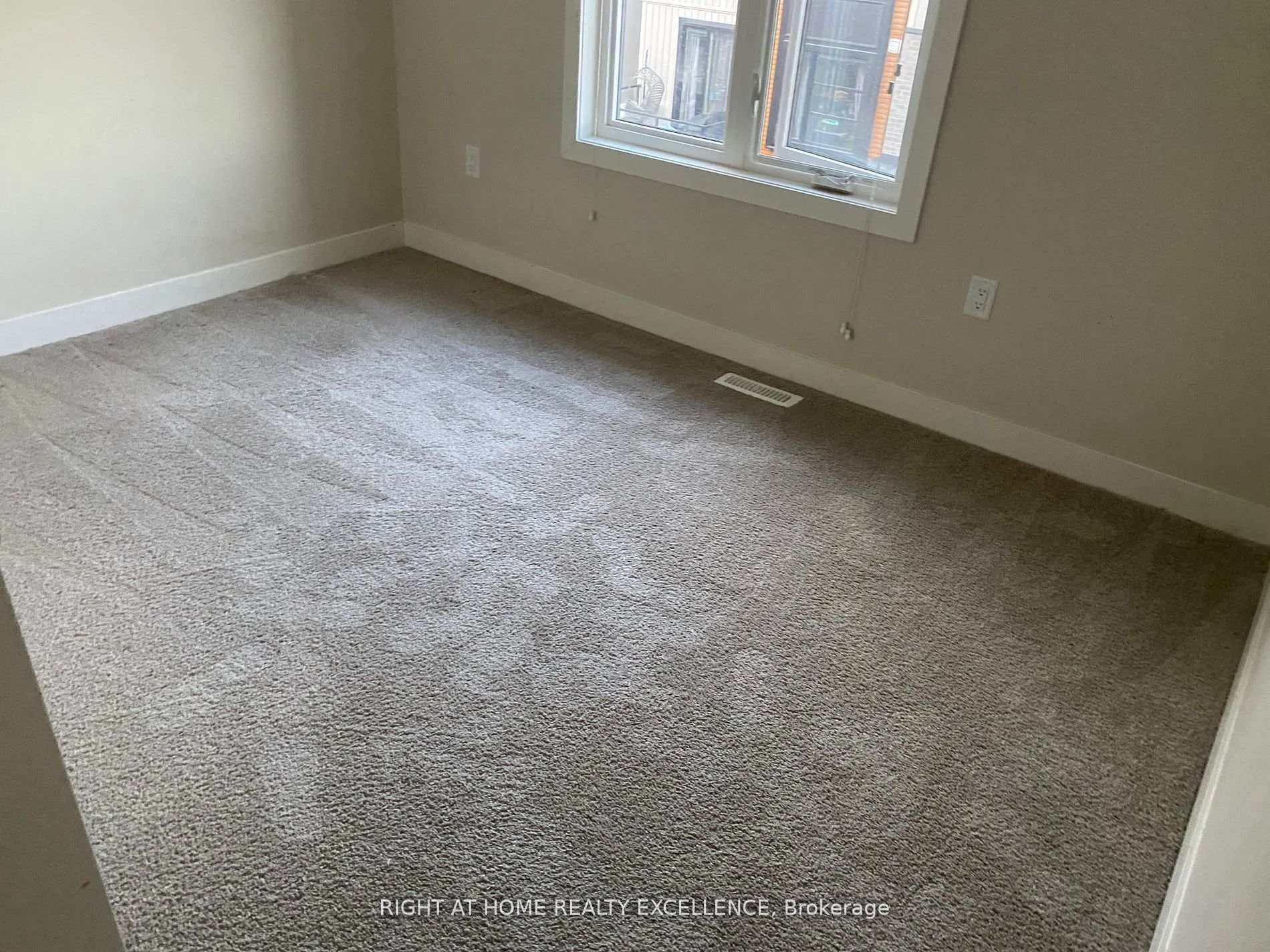 Photo 5 of 893 Sarnia Road, London, North M — HOMEH