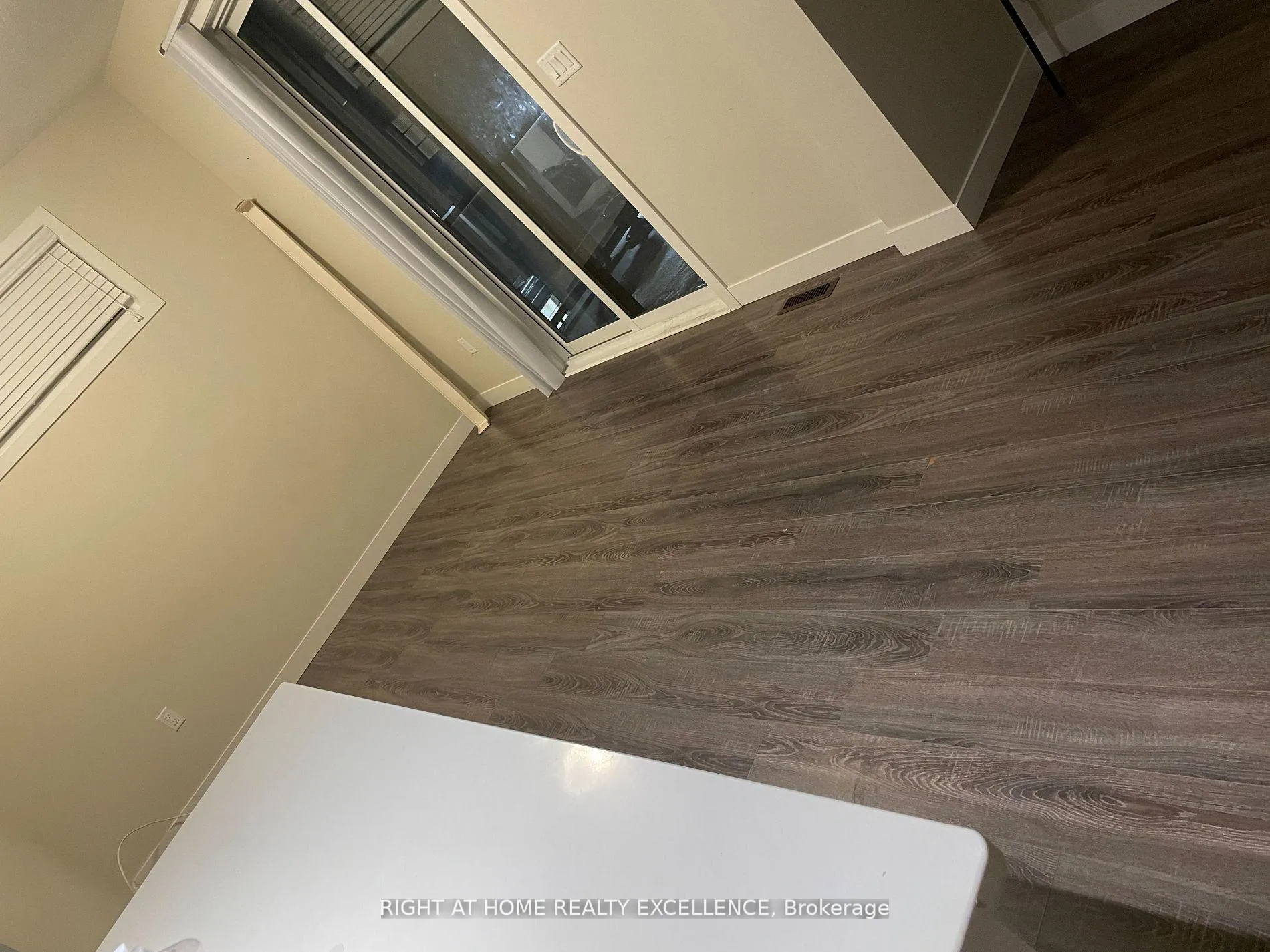 Photo 13 of 893 Sarnia Road, London, North M — HOMEH