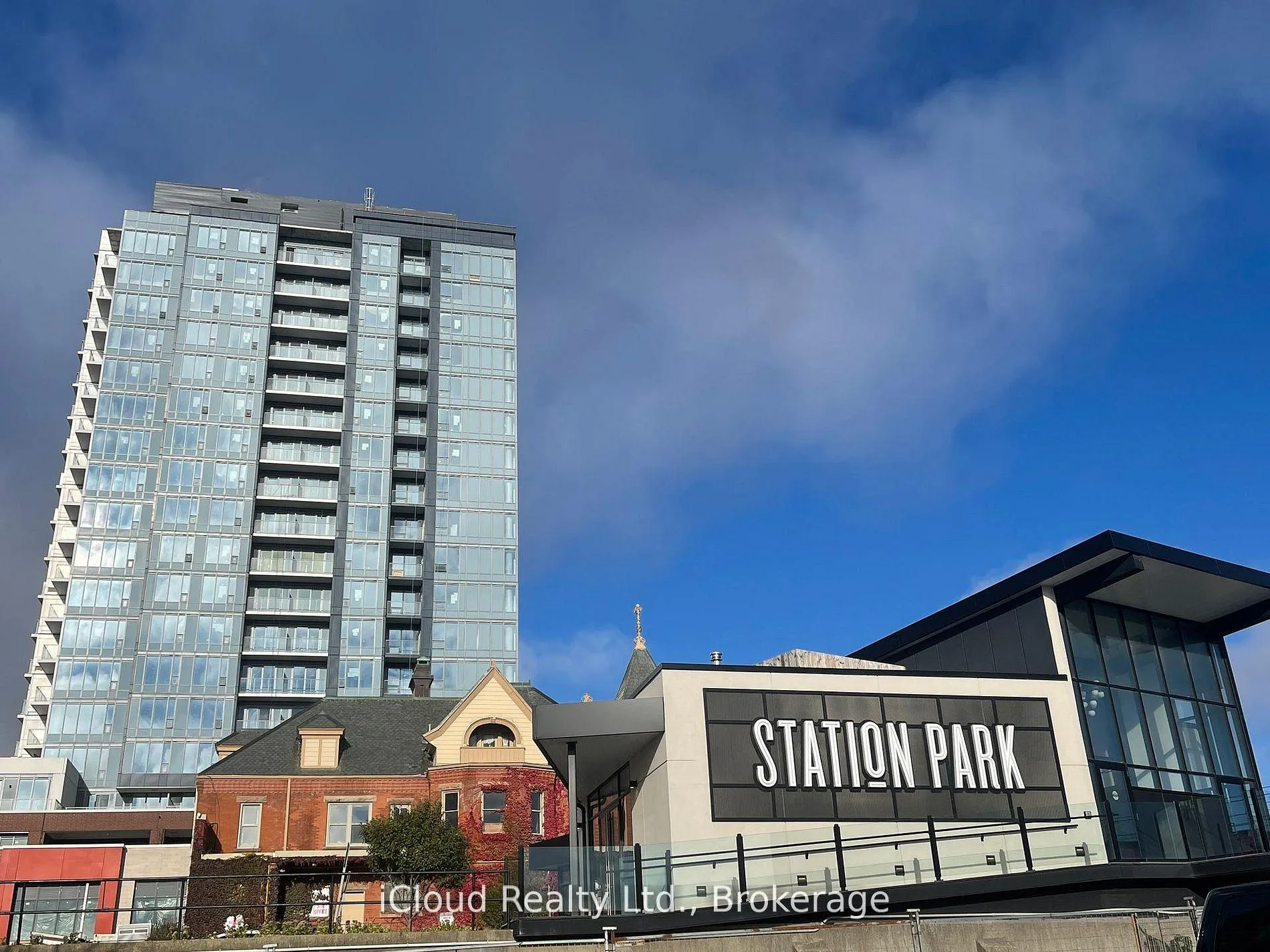 Photo 1 of Unit 202, 5 Wellington Street, Kitchener, Cherry Hill — HOMEH